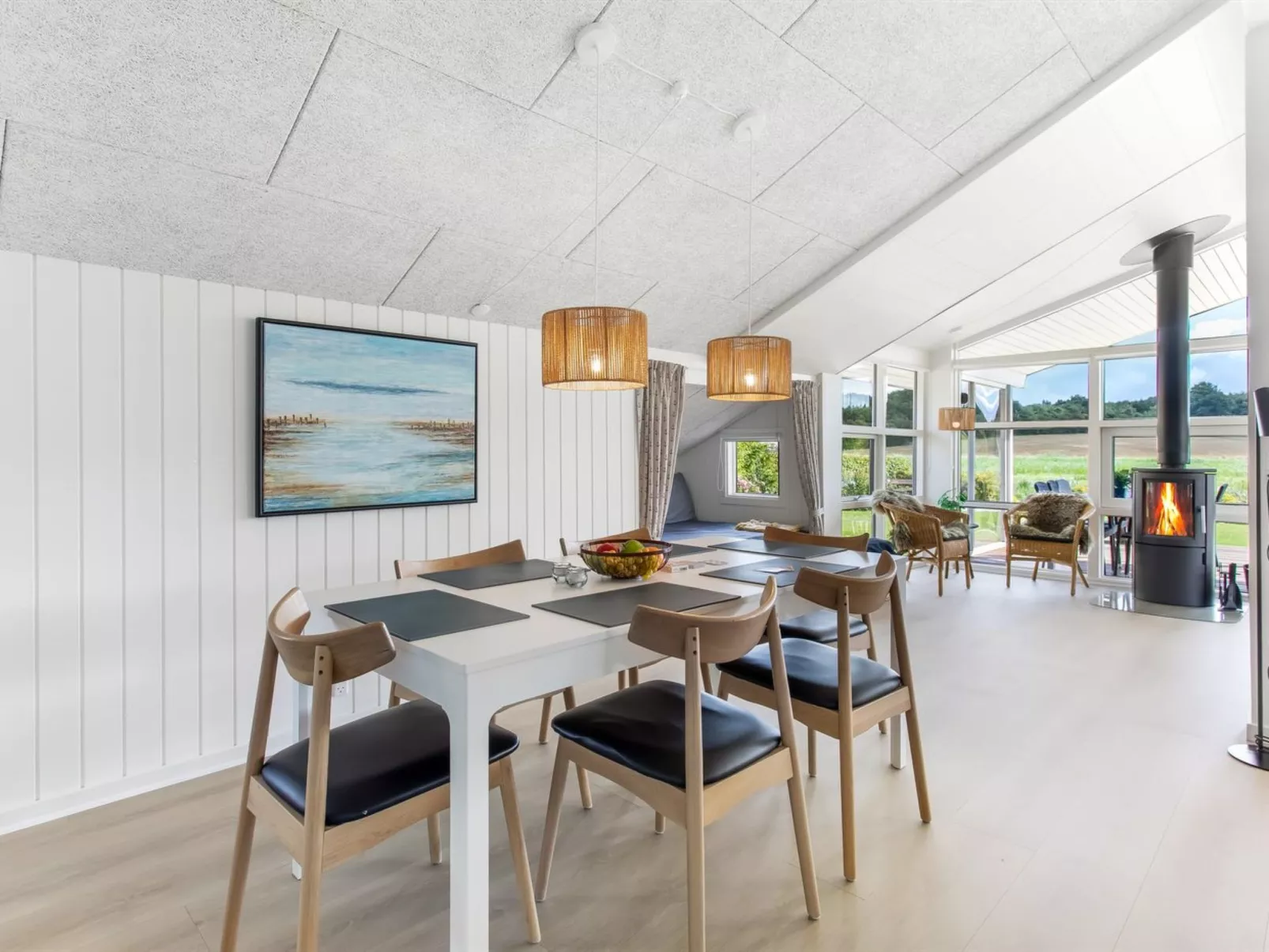 "Eisa" - 75m from the sea-Inside