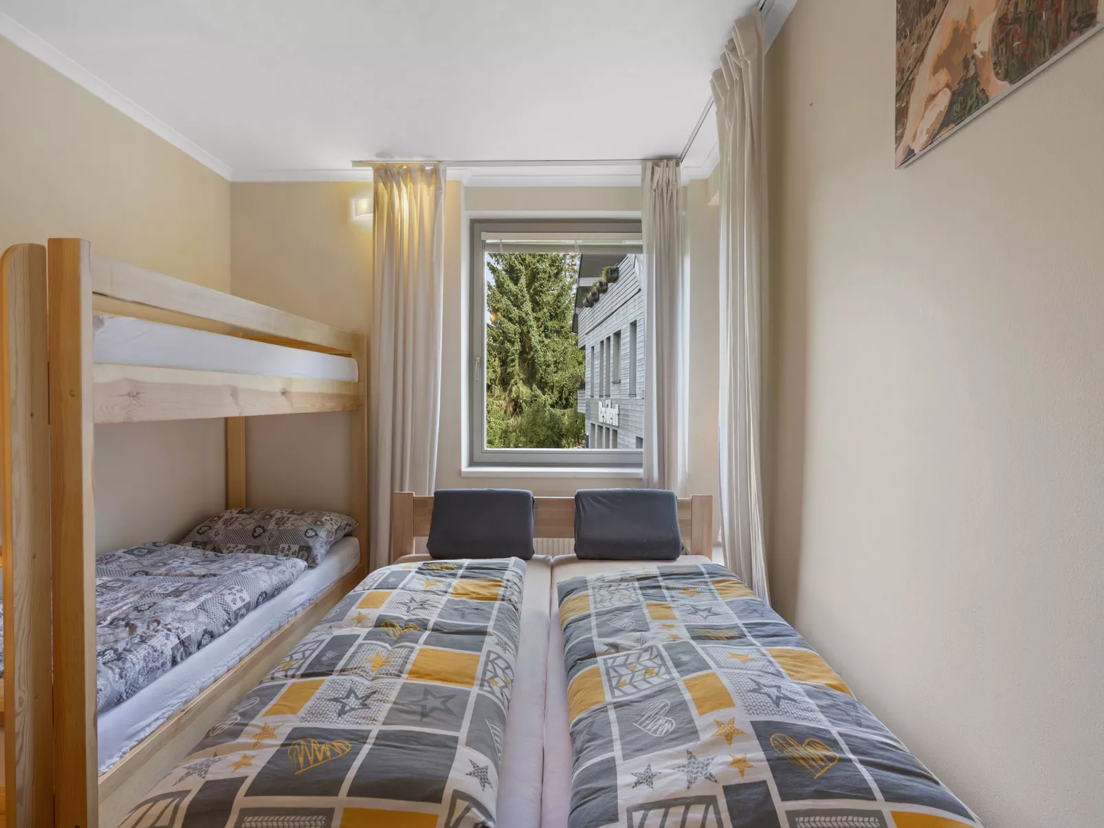 Resident Harrachov B-Drinnen