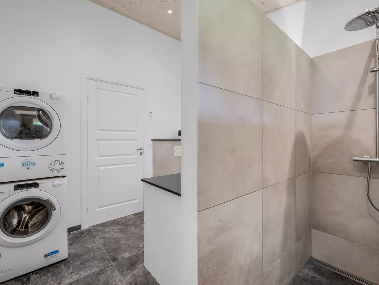 "Siljan" - 400m from the sea-Dedans