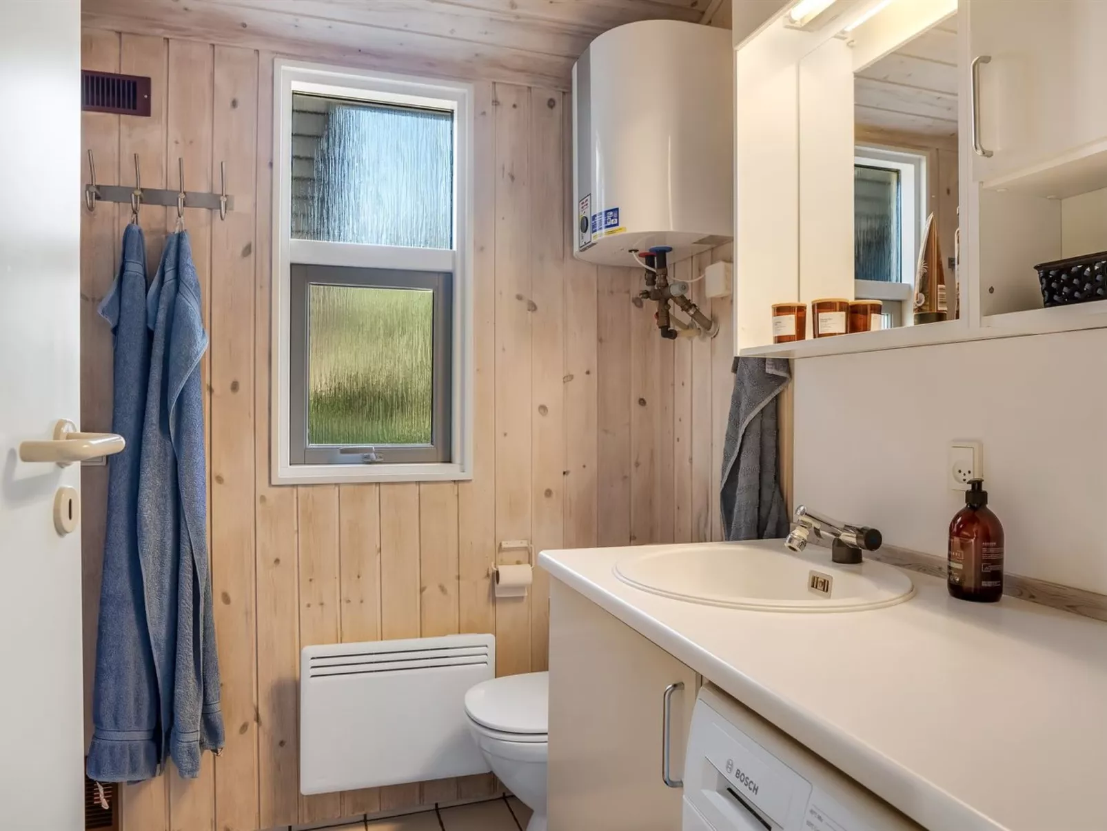 "Marisol" - 250m to the fjord-Drinnen