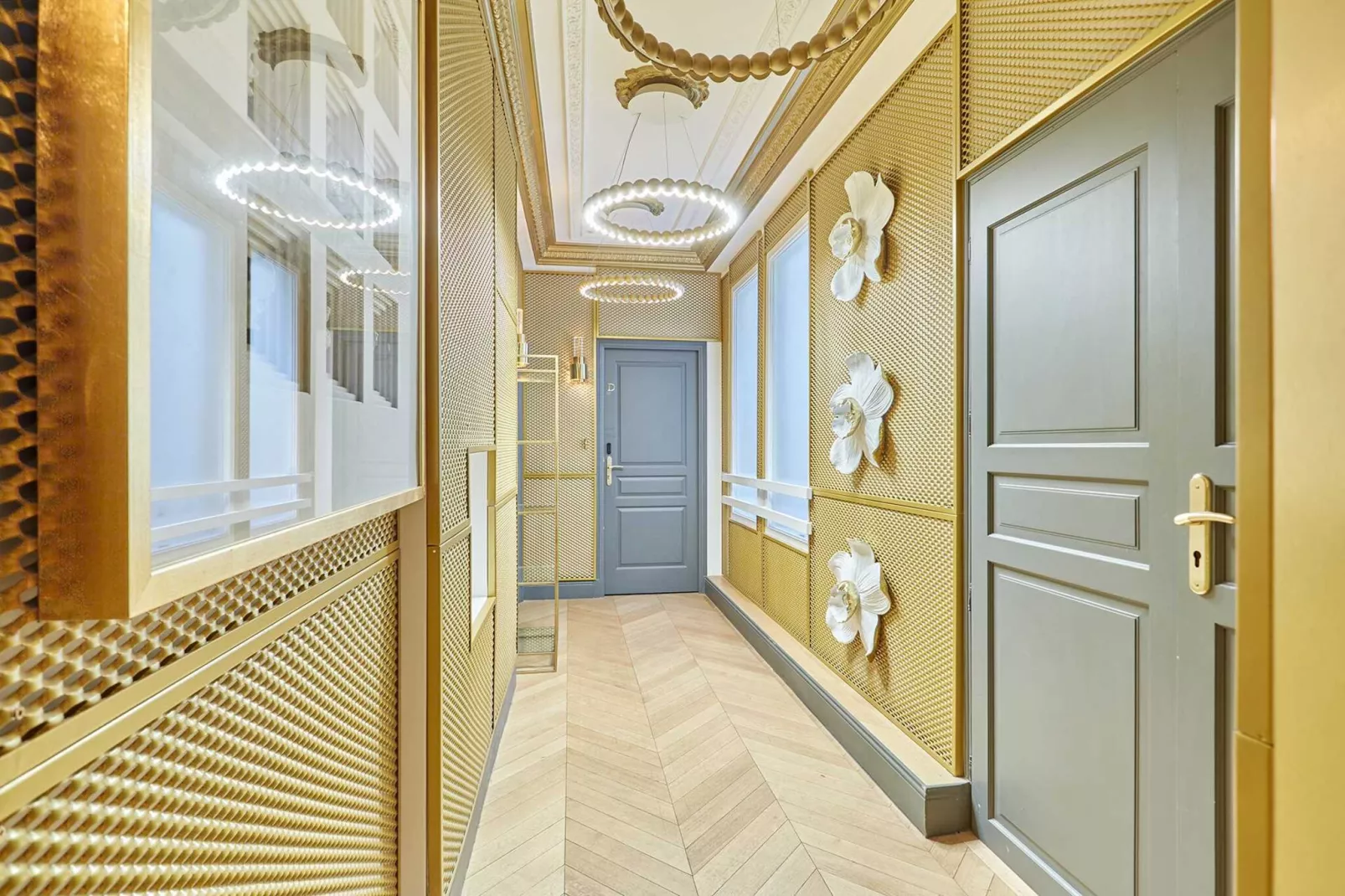 COLISEE B-Image-tags.