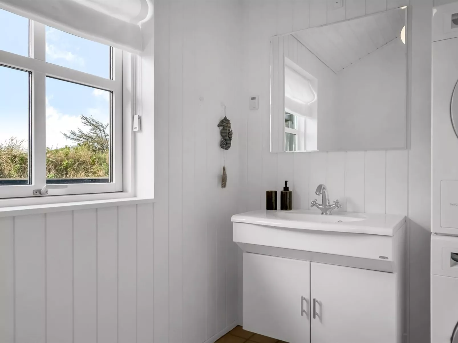 "Alde" - 150m from the sea-Inside