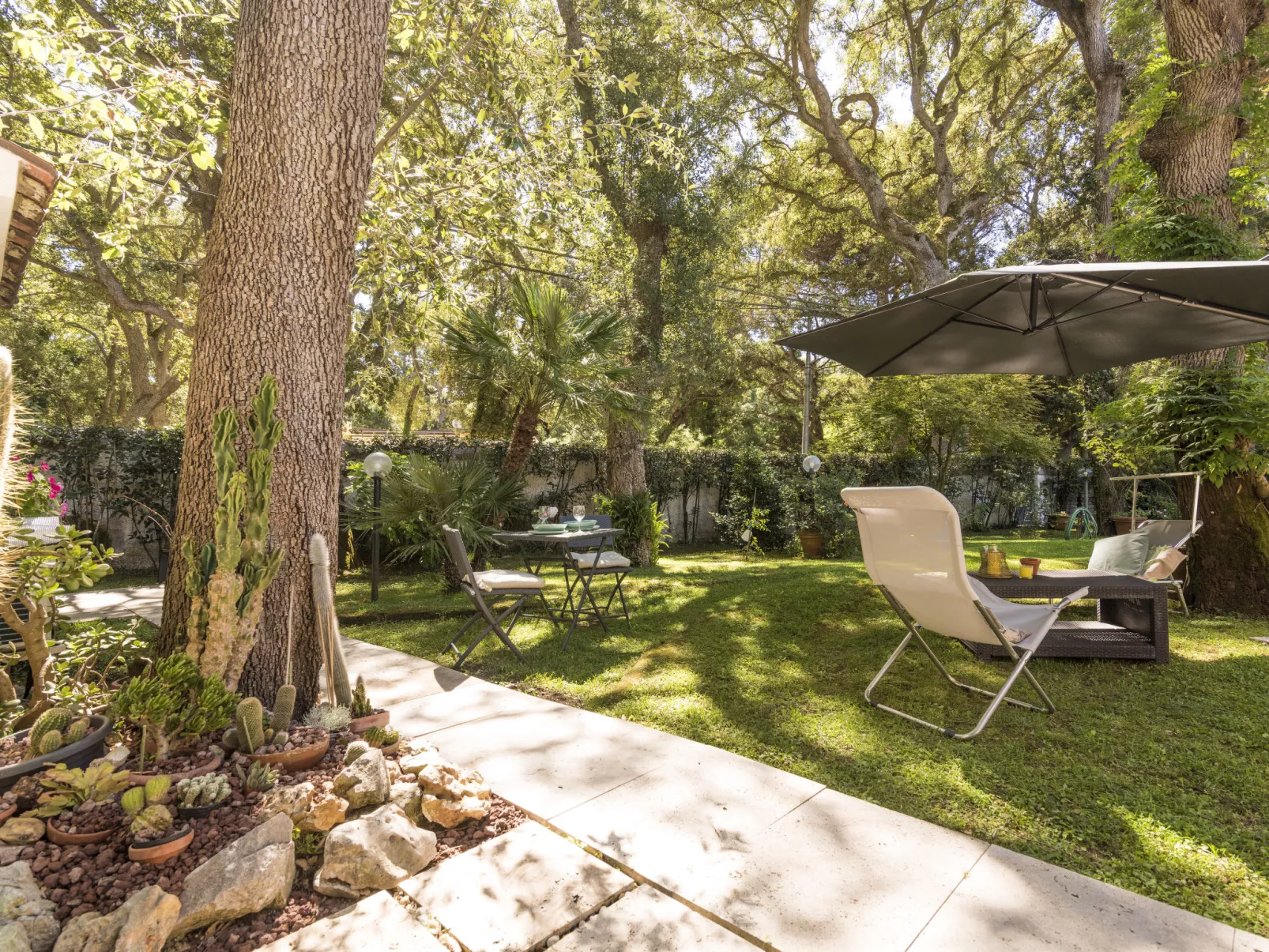 La casina nel bosco-Draußen