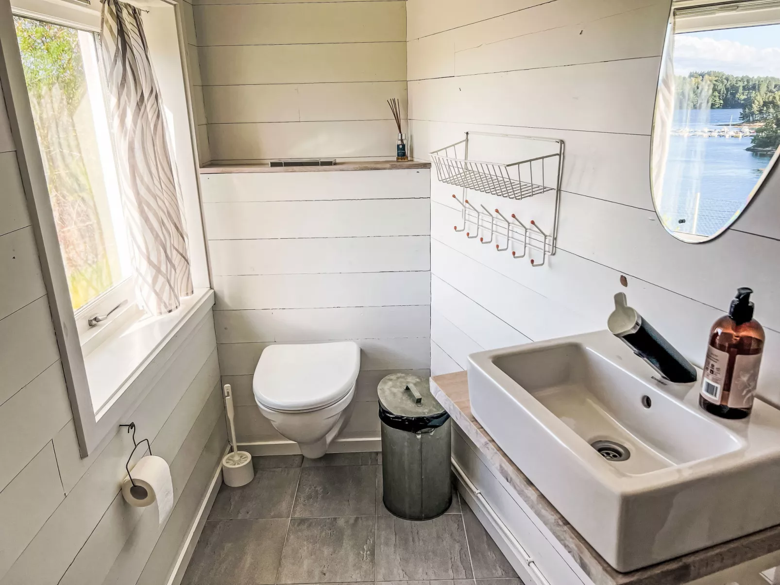 Lauvlid Cottage-Drinnen