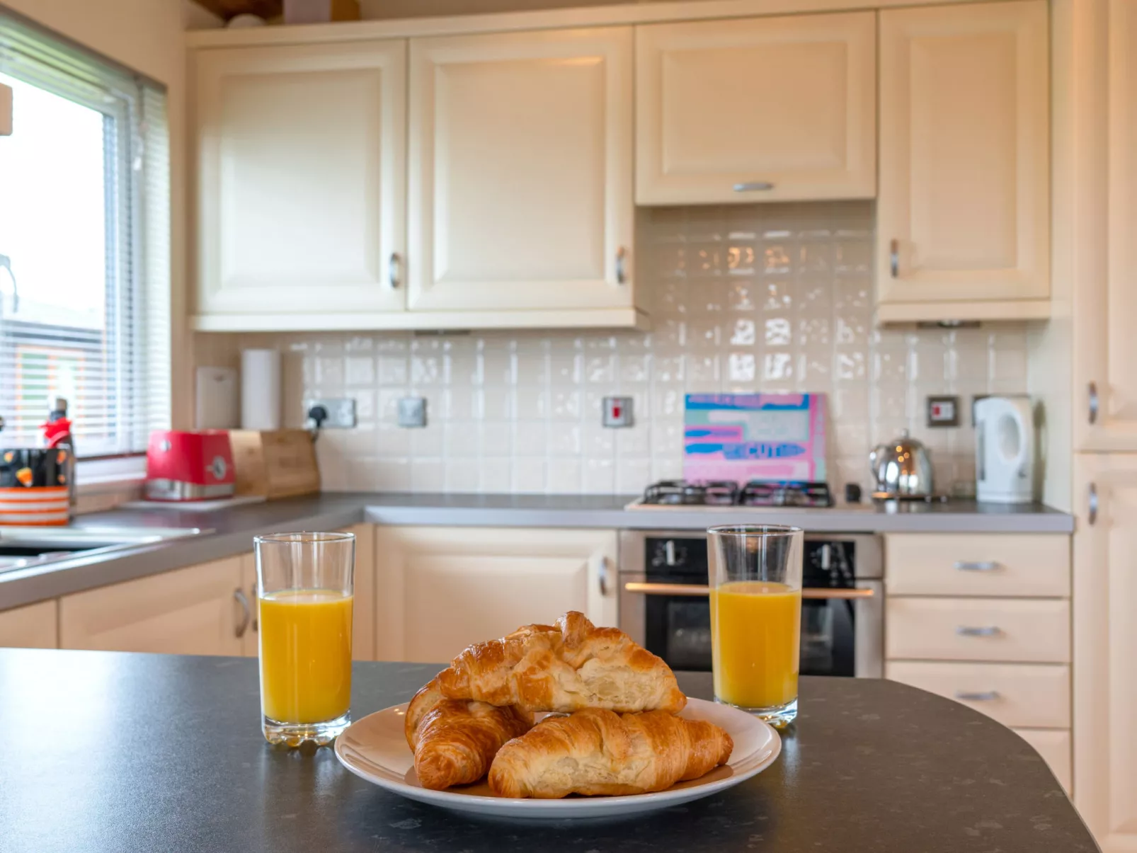 Whitsand Bay Lodge-Drinnen