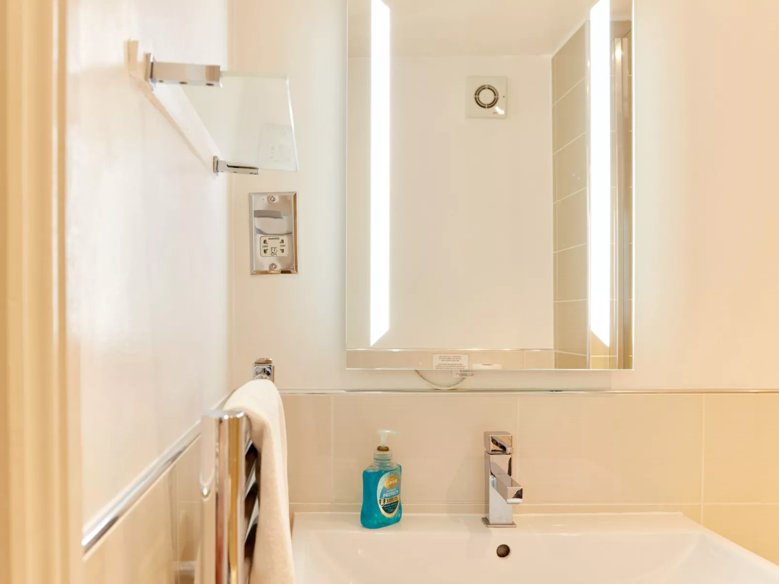 Sunshine Cottage-Dedans