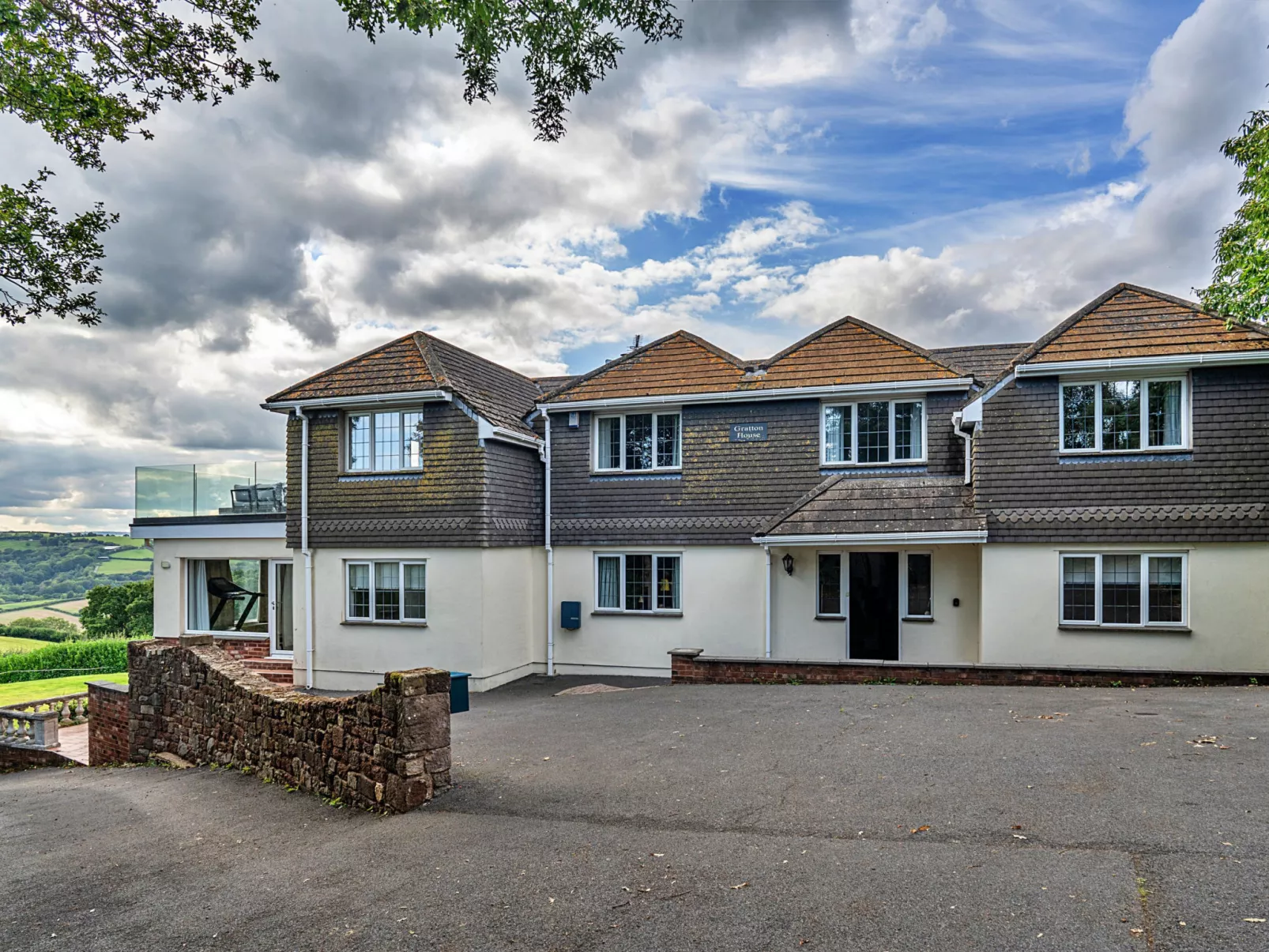 Gratton House-Outside