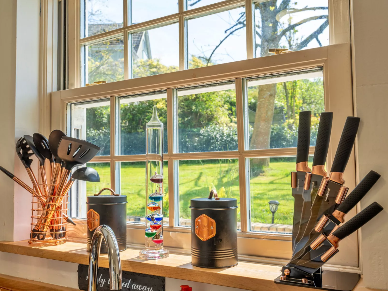 Nicely Tucked Away Cottage-Inside