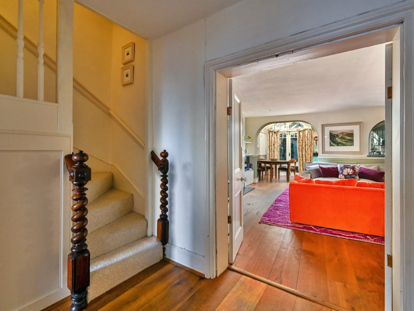 123, High Street-Drinnen