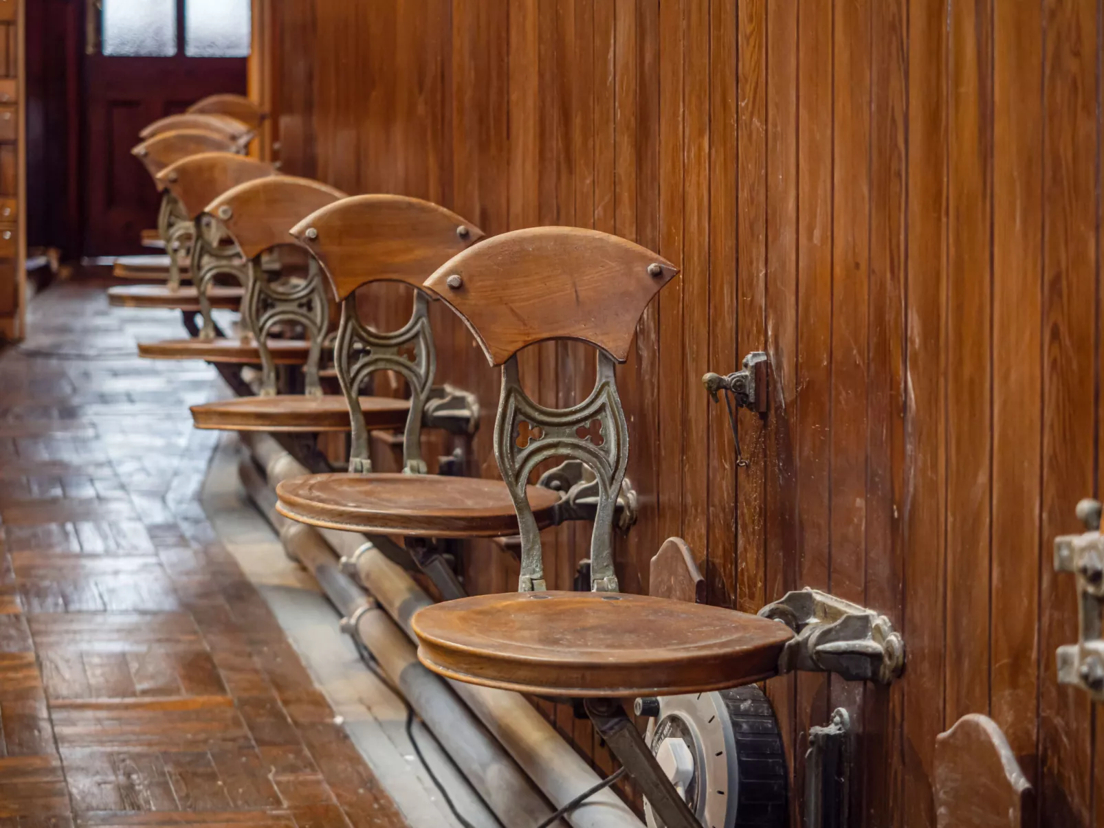 The Old Sunday School & Vestry-Dedans