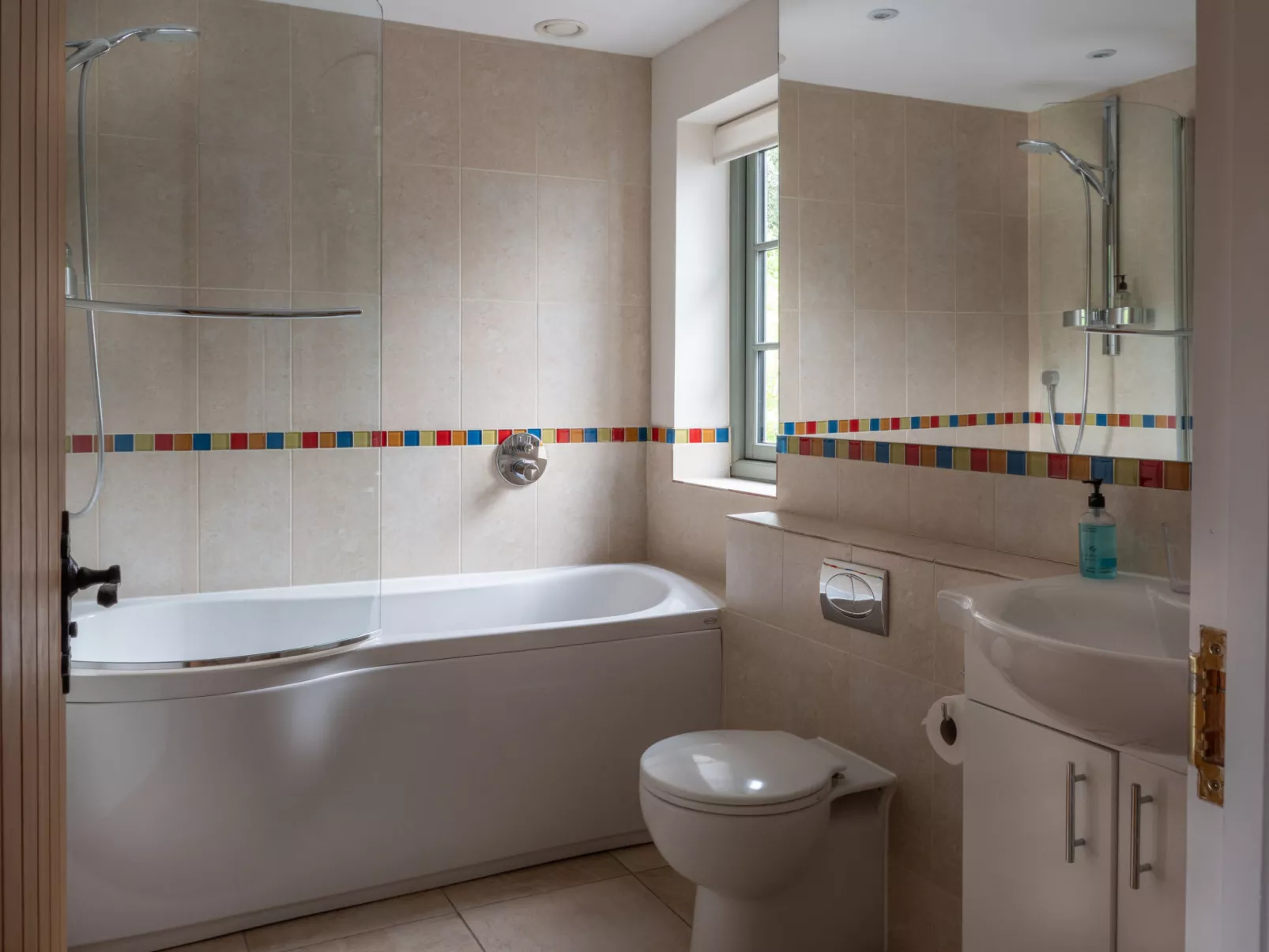 Ryeworth Cottage-Drinnen