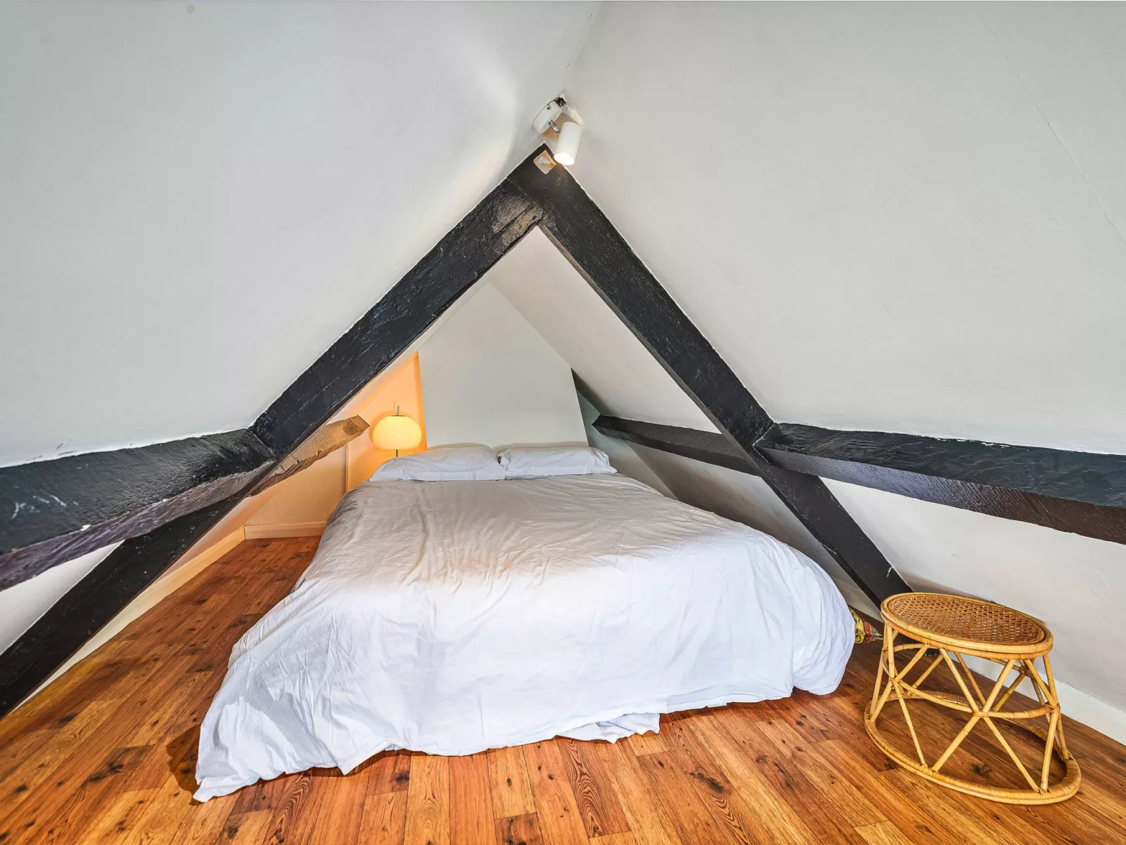 Ukulele Cottage-Drinnen