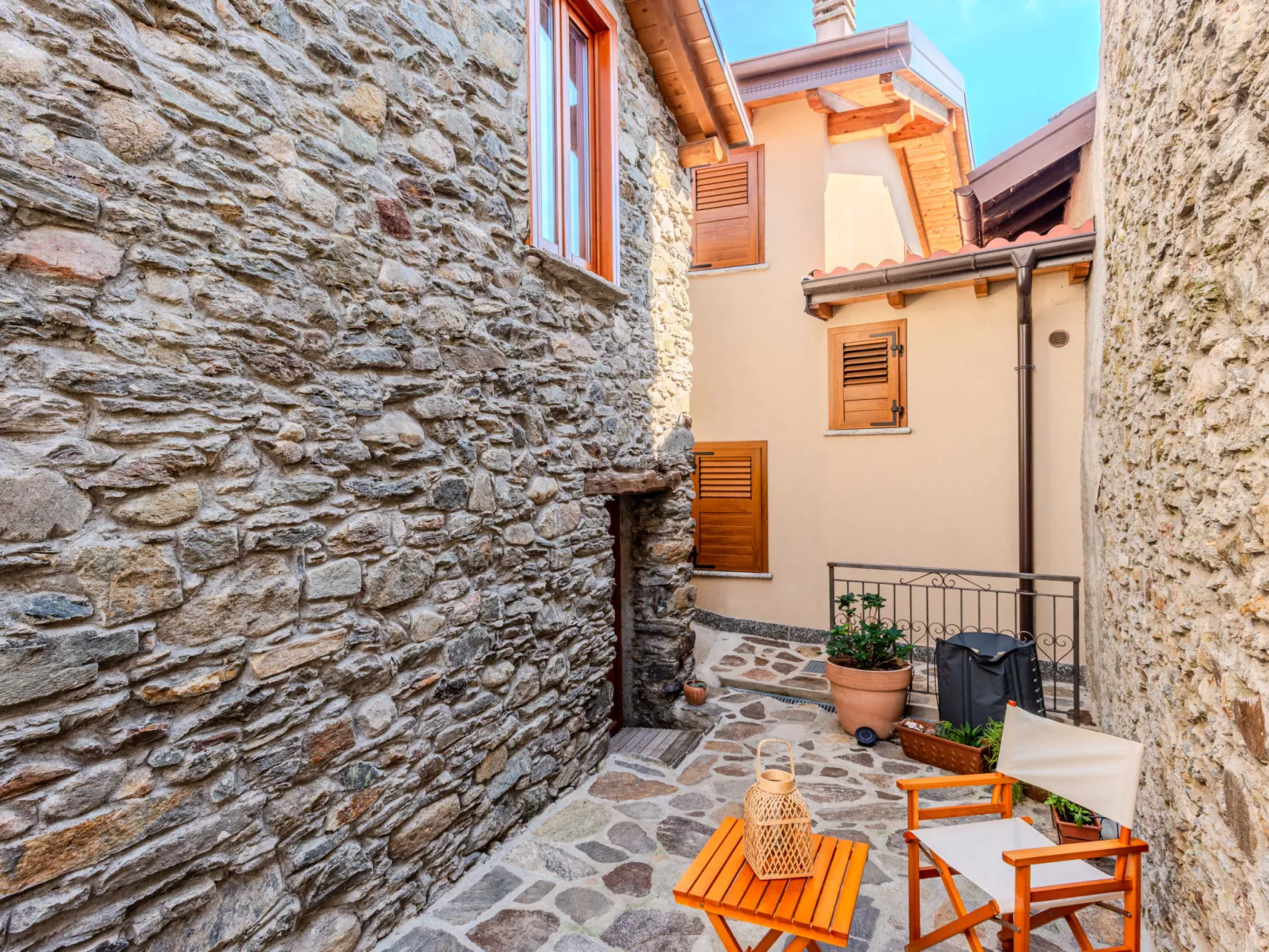 Stone House-Draußen