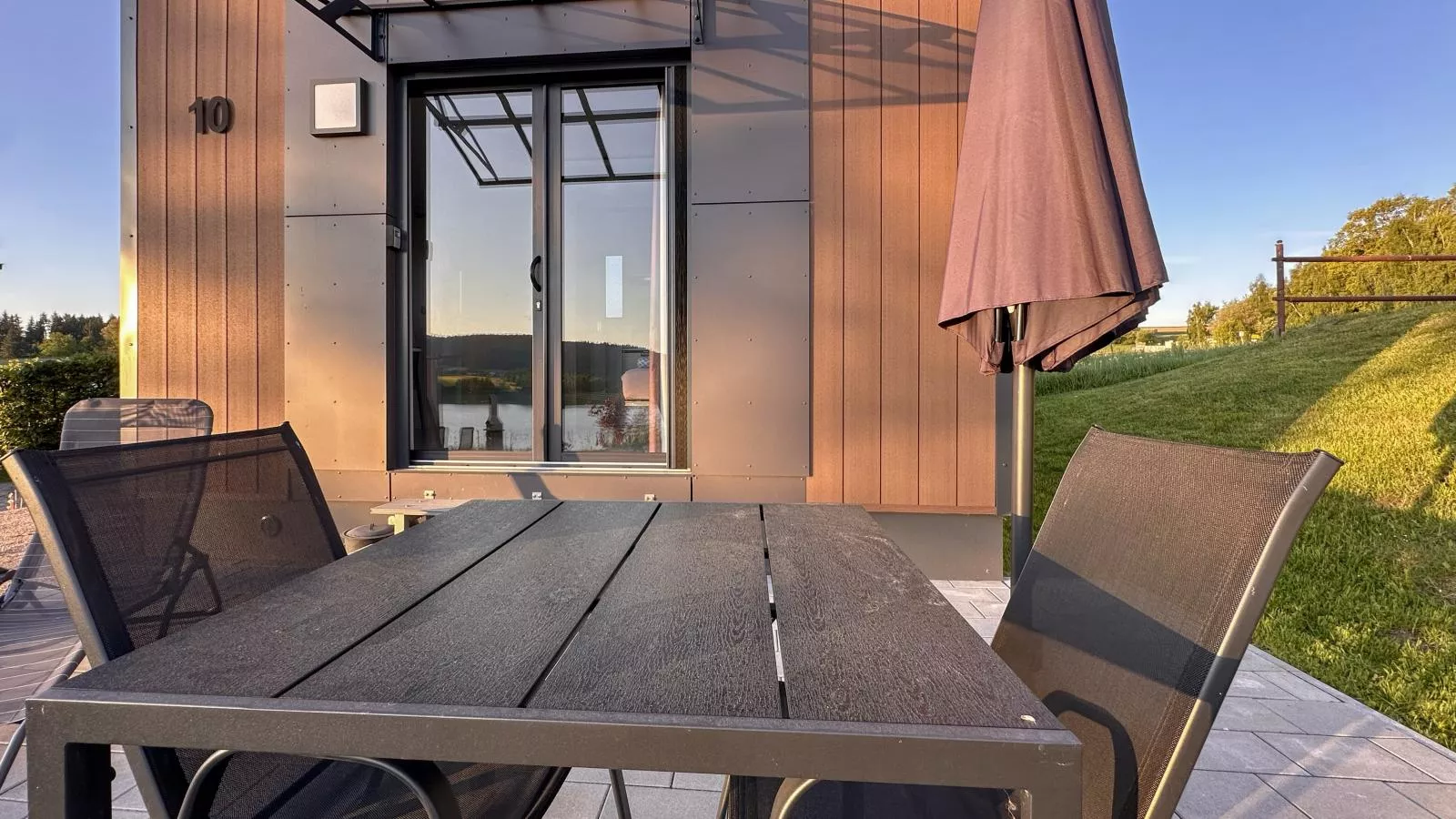 Feriendorf Seeblick - Tiny Chalet Nr 10-Terrace balcony