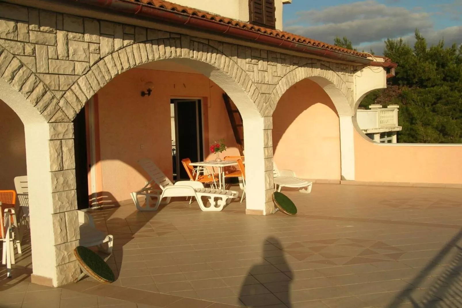 Apartment with Terrace and Sea View Brodarica - Two Bedroom Apartment with Sea View-Terrasse