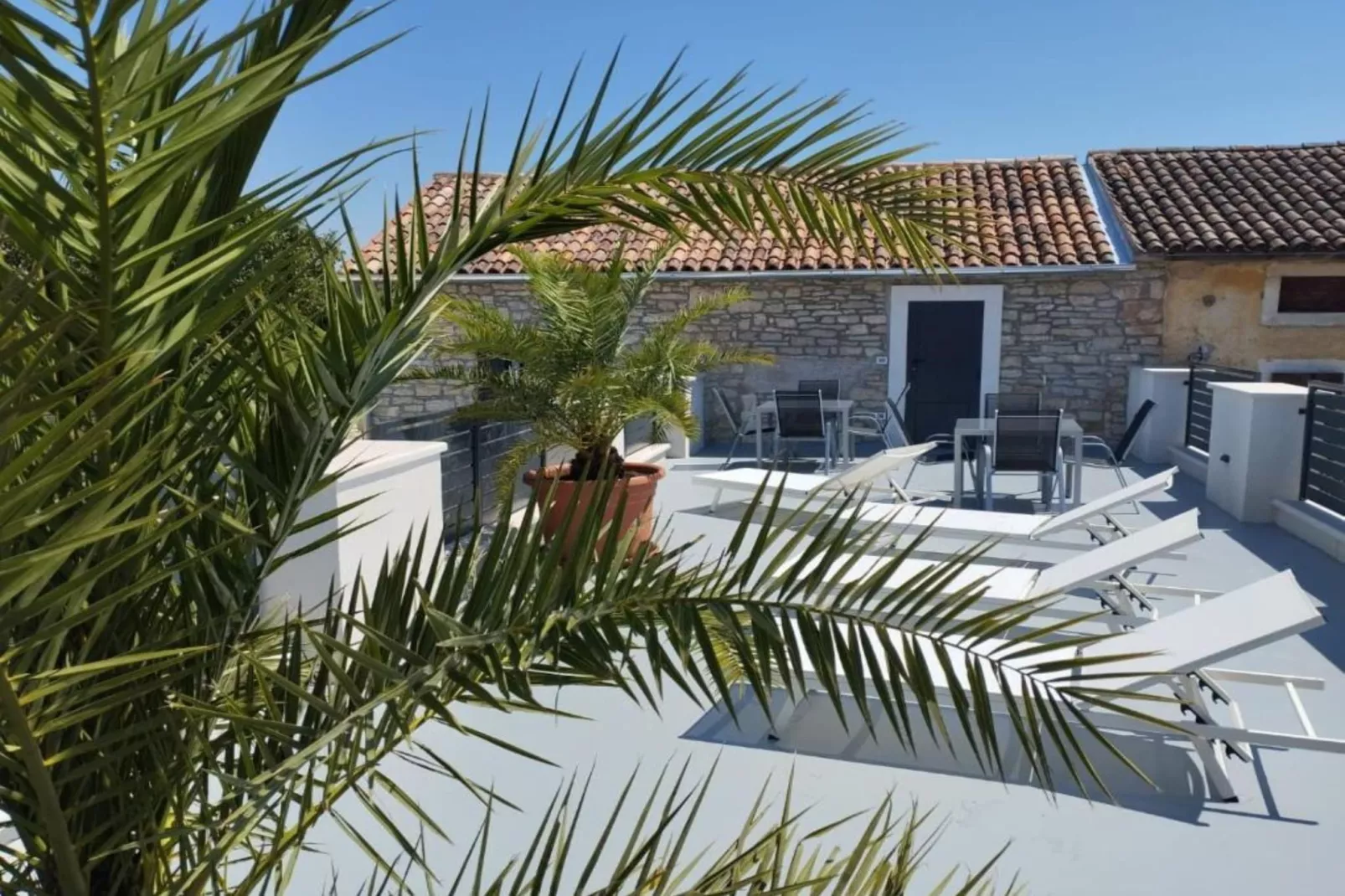 Villa Galant with Pool & Sauna Maružini-Terrasse