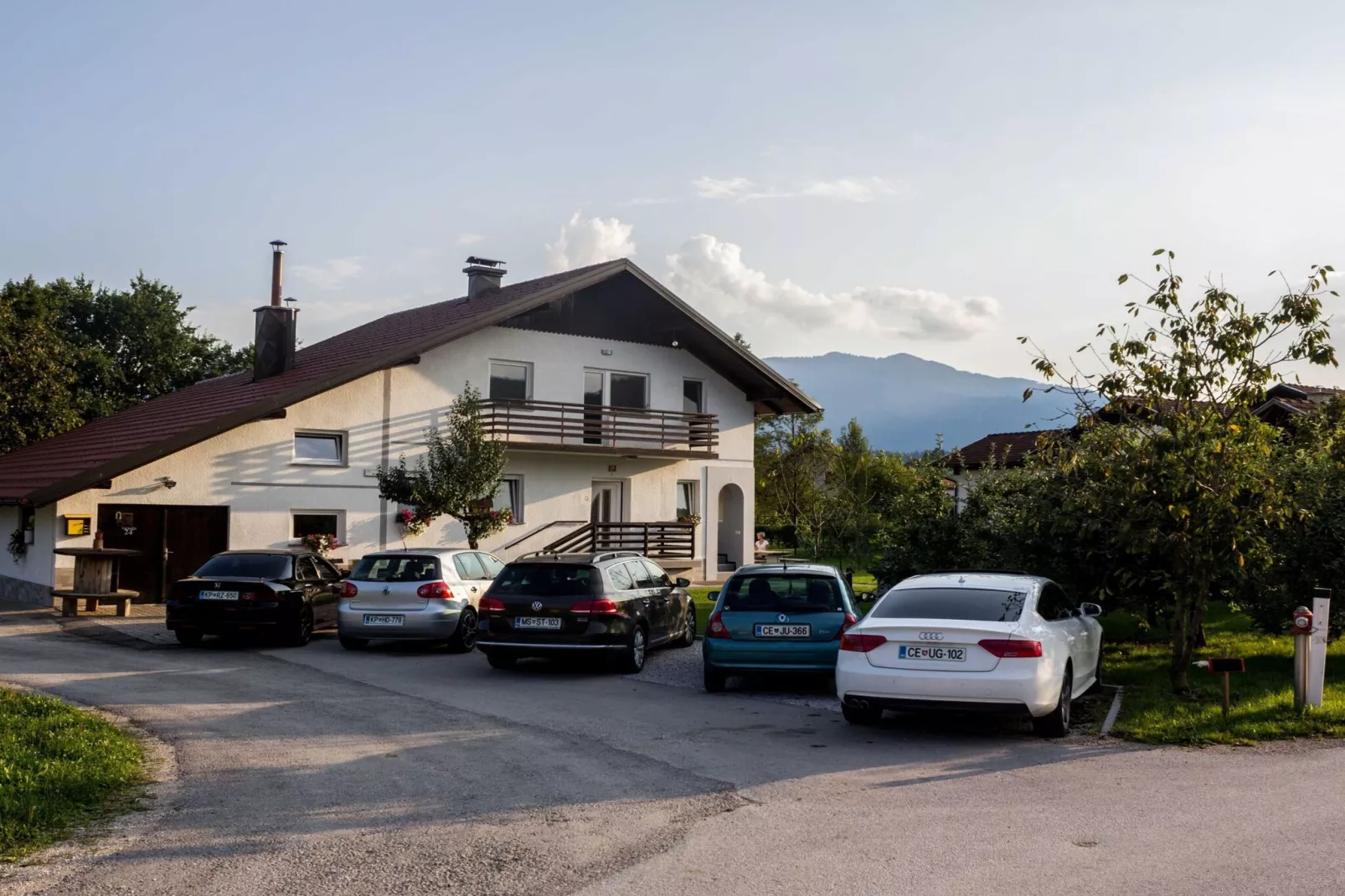 Cozy Holiday Home with Garden, BBQ, and Outdoor Dining Area in Rečica ob Savinji - Two Bedroom Apartment-Im Freien