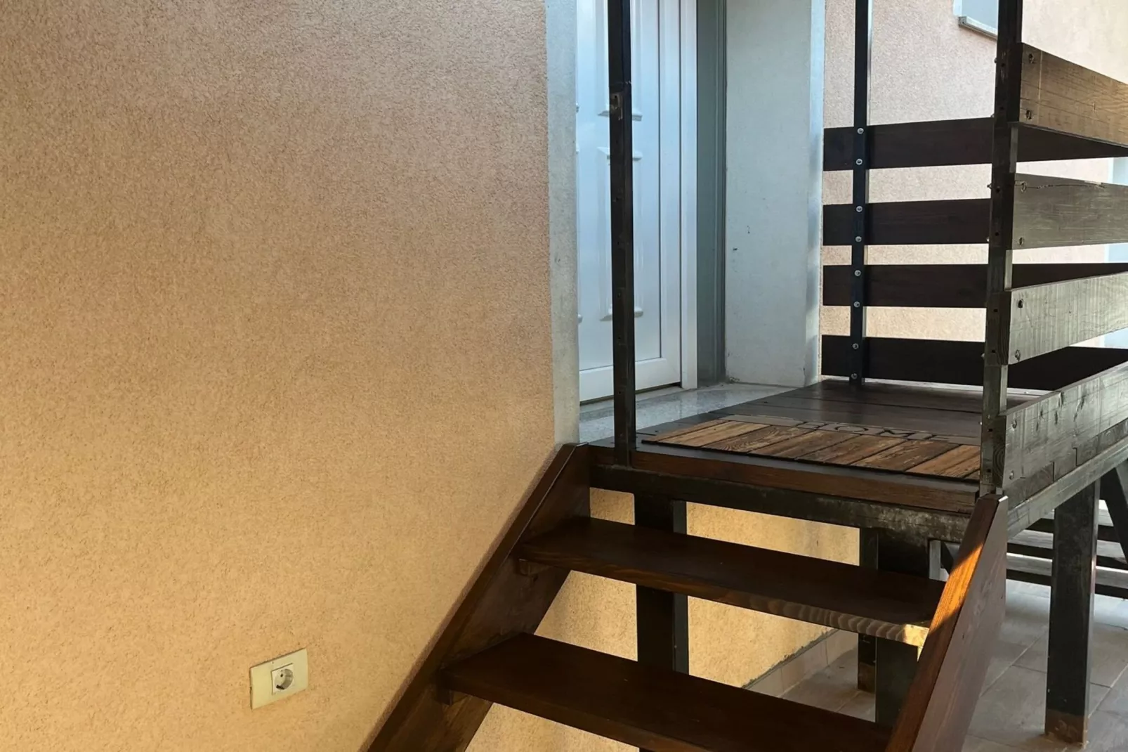 Meadow Tranquil Apartments with Evergreen Garden - Two Bedroom Apartment-Stairs