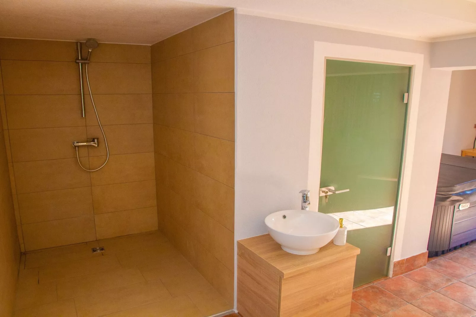 Hillside Haven Holiday Home with Sauna and Hot-Tub - One Bedroom Holiday Home with Sauna and Hot-Tub-Salle de bain