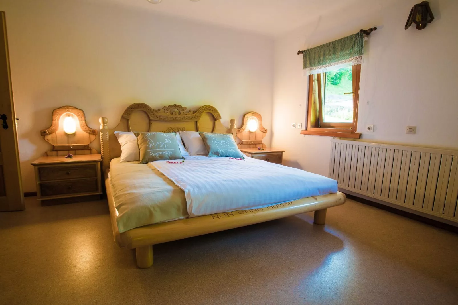 Rustic Authentic Holiday Home with Terrace and Wood Stove - Three Bedroom Holiday Home with Terrace-Schlafzimmer