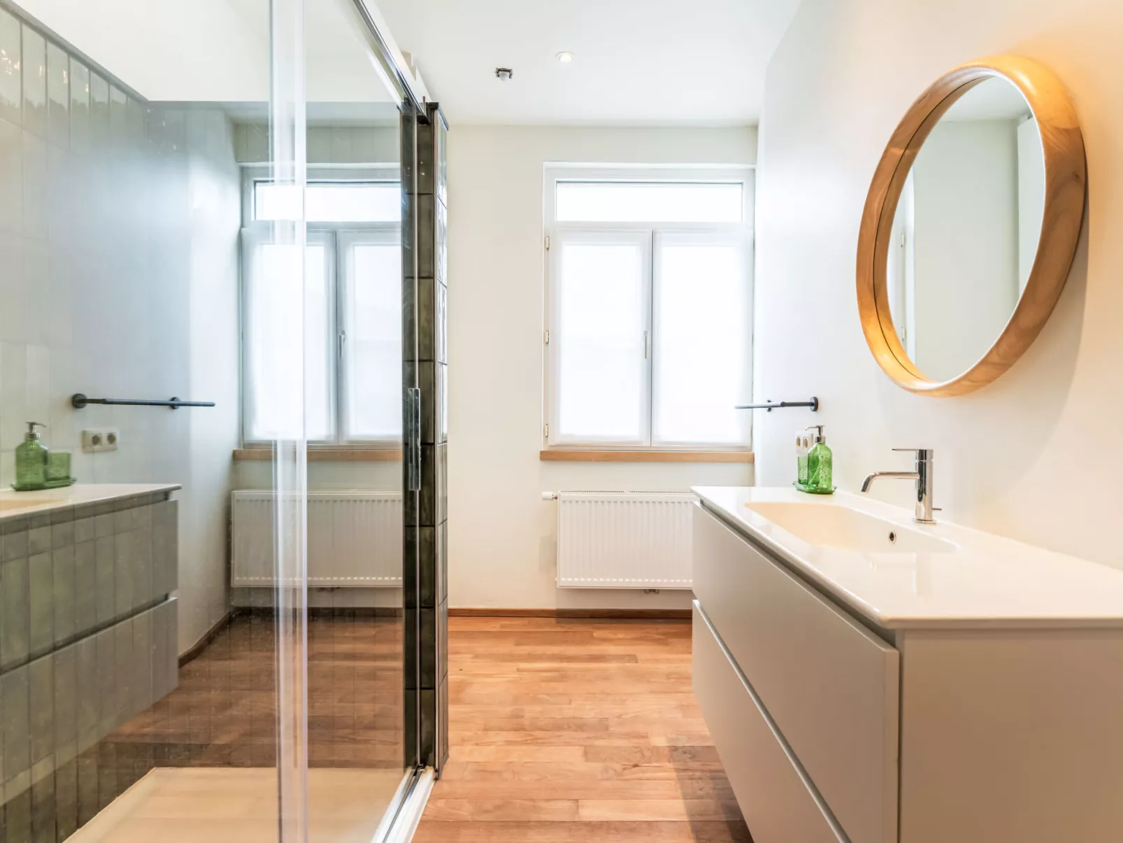 Lili's with terrace-Dedans