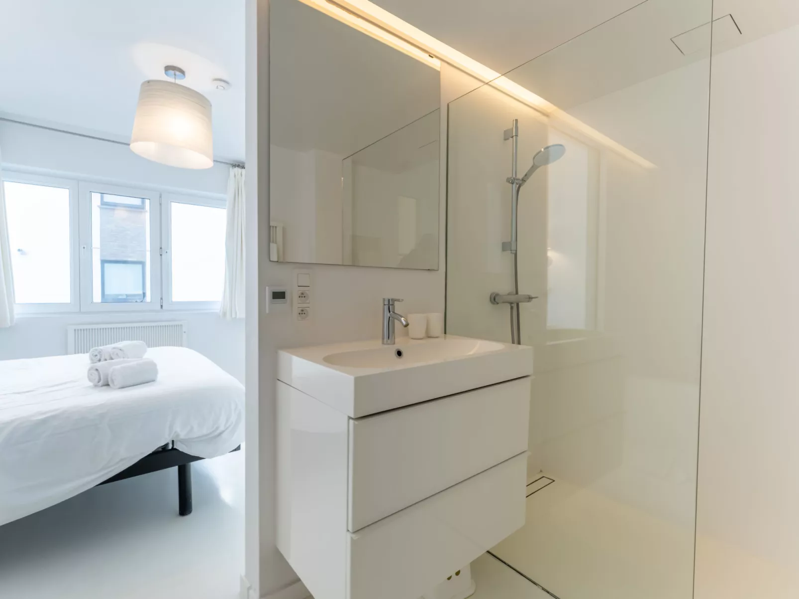 Blanc Rivage with garage-Inside