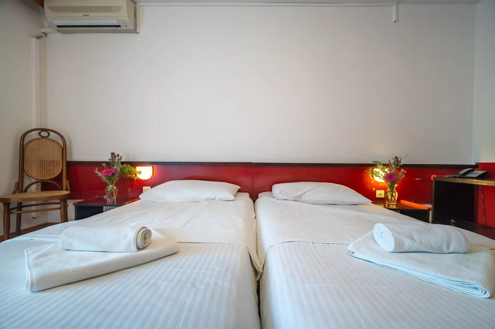 Hotel Issa - Double Room Sea View 10 - Schlafzimmer