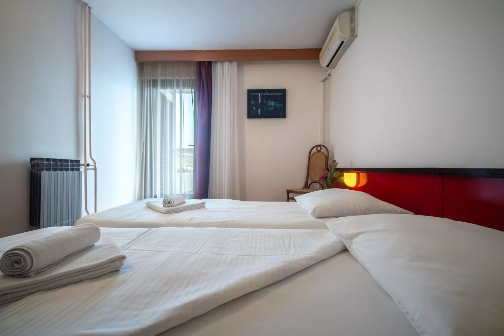 Hotel Issa - Double Room Sea View 8 - Schlafzimmer