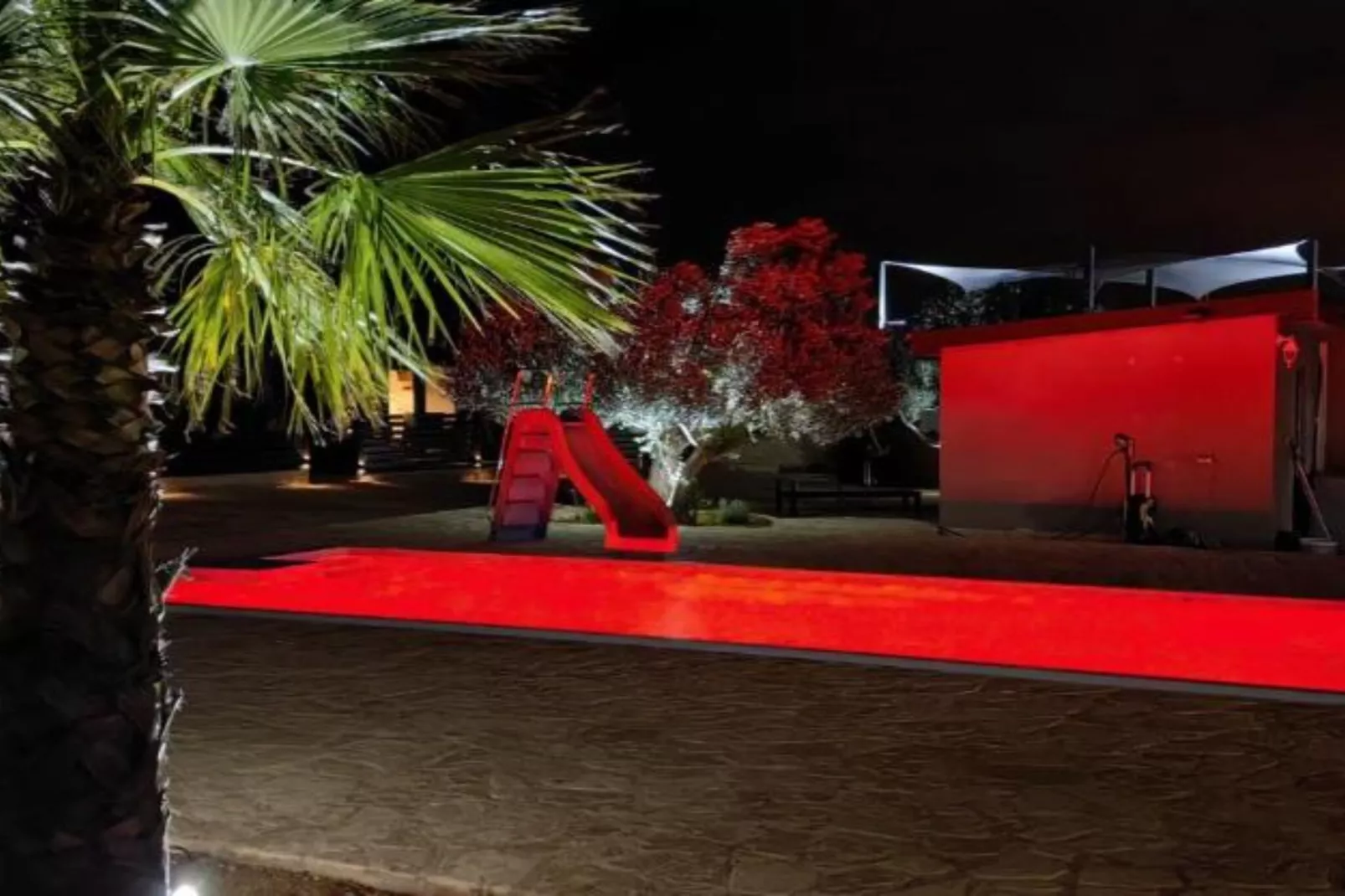 SAK Mobile Homes - Standard Two Bedroom Mobile Home with Terrace and Sea View (Br3)-Schwimmbad