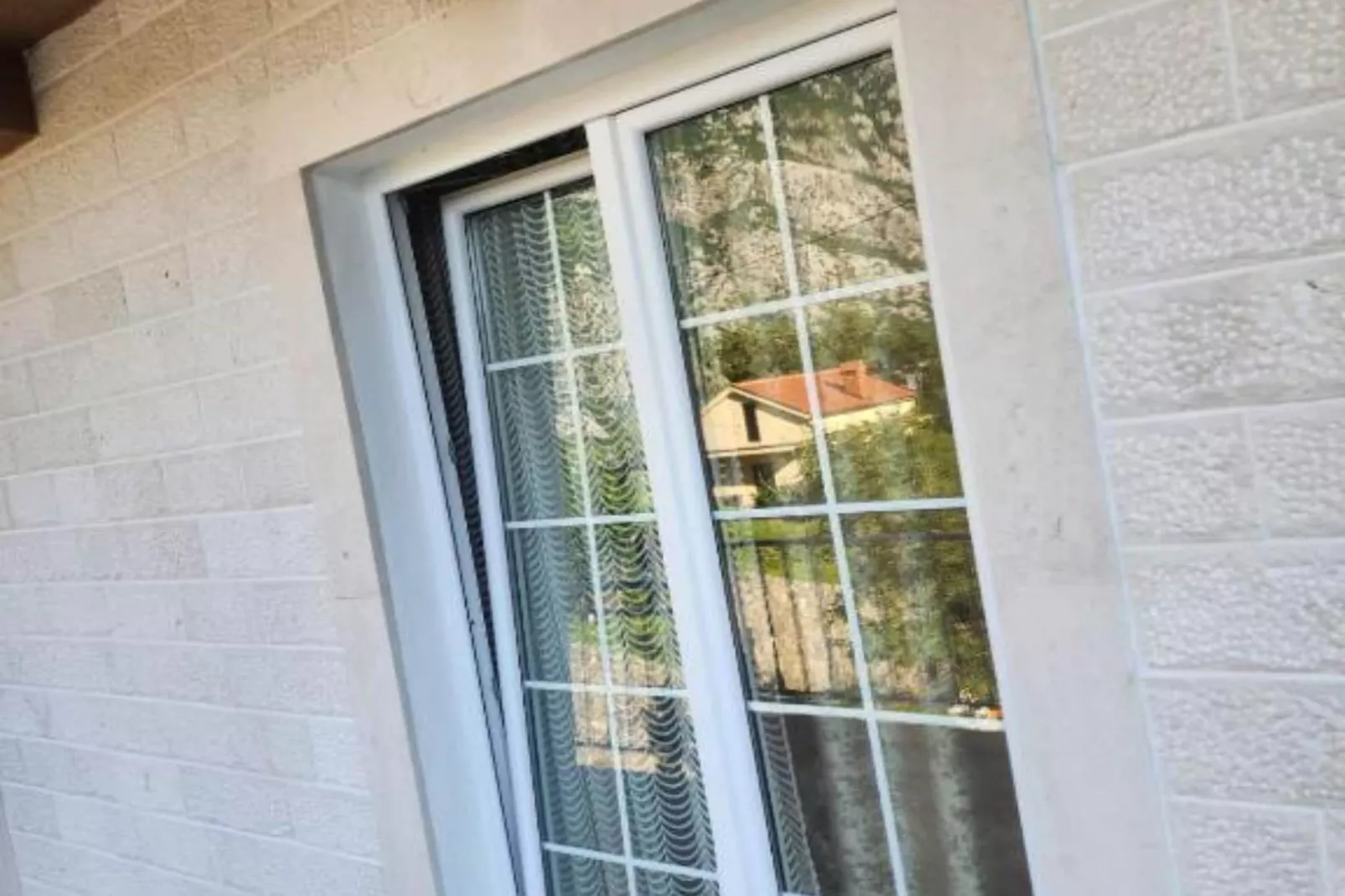 Deluxe City Escape with Modern Comforts & Garage - Double Room-Im Freien