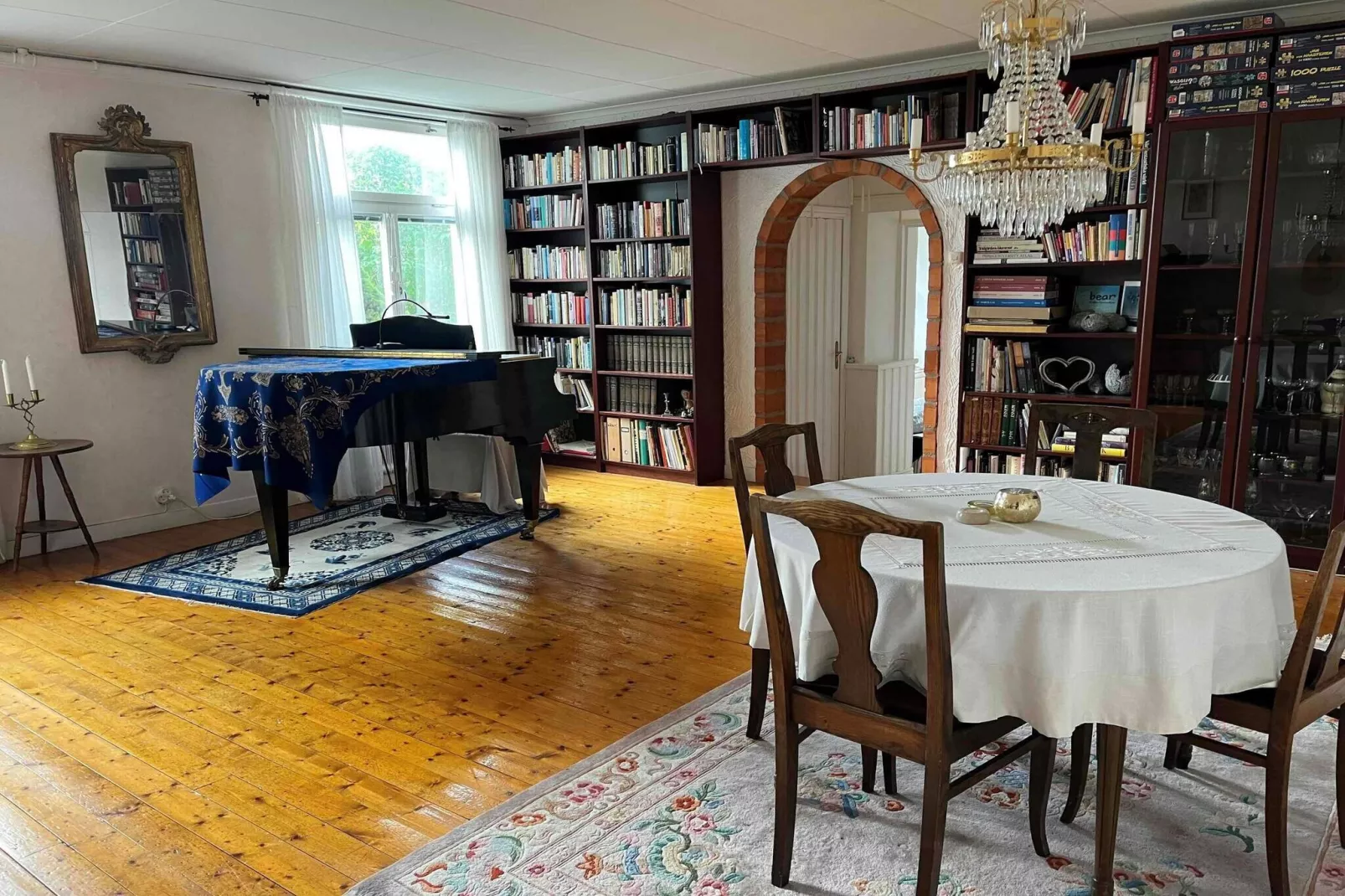 Historic Country Home in Alberga-Indoor