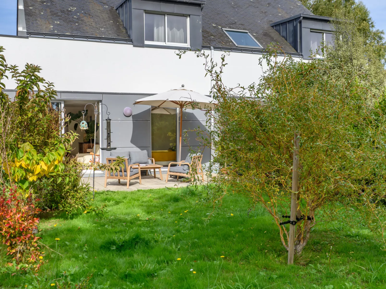 Le nid du Golfe-Outside