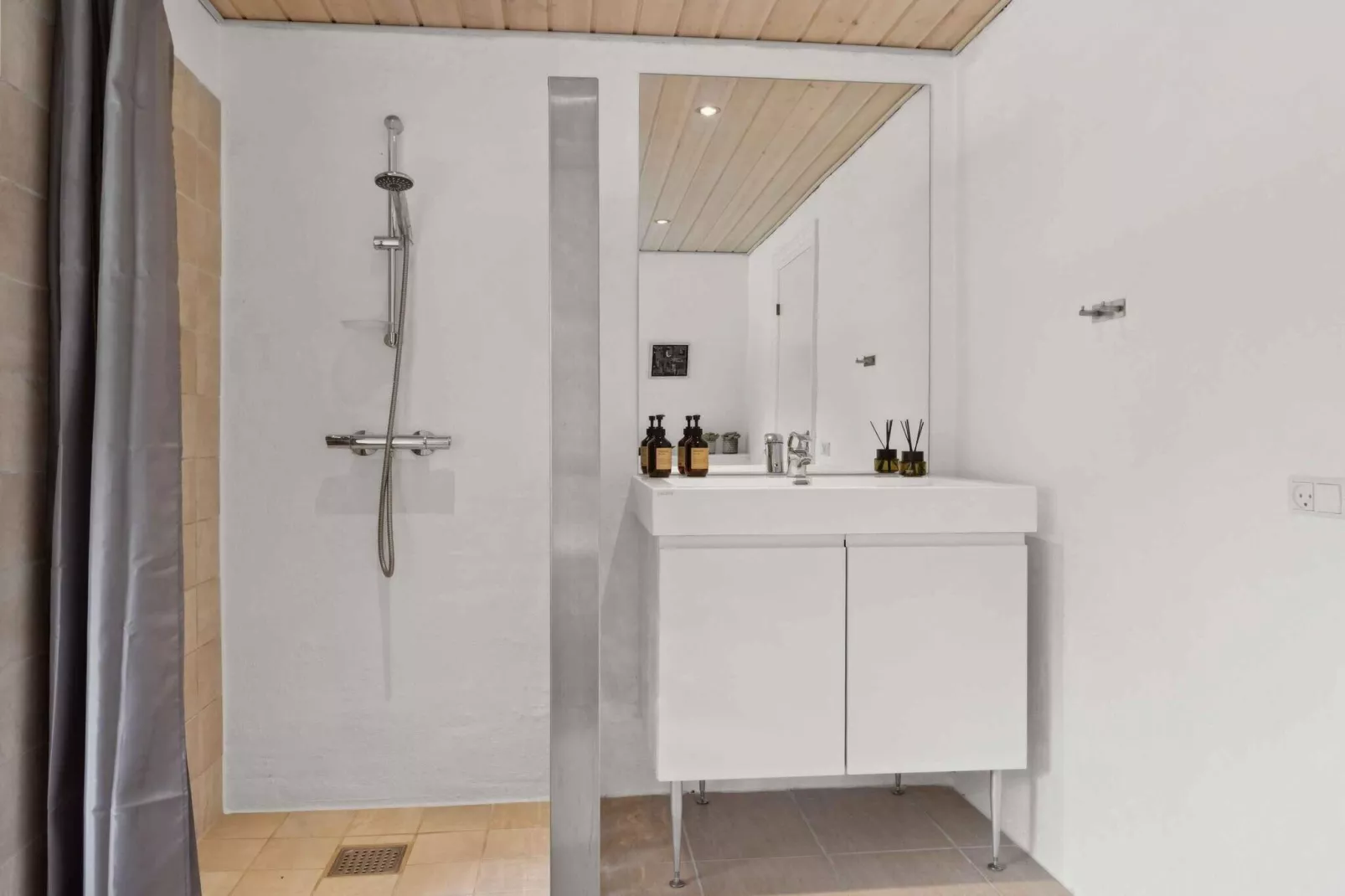 4 Sterne Ferienhaus in Hadsund-Innenbereich