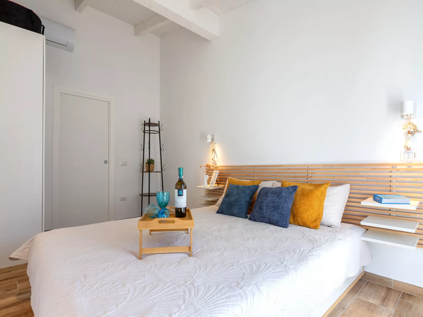 Attico Sunset Breeze-Inside