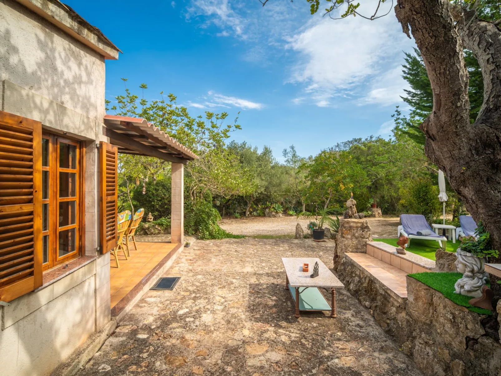 La Salve Can Jordi-Outside