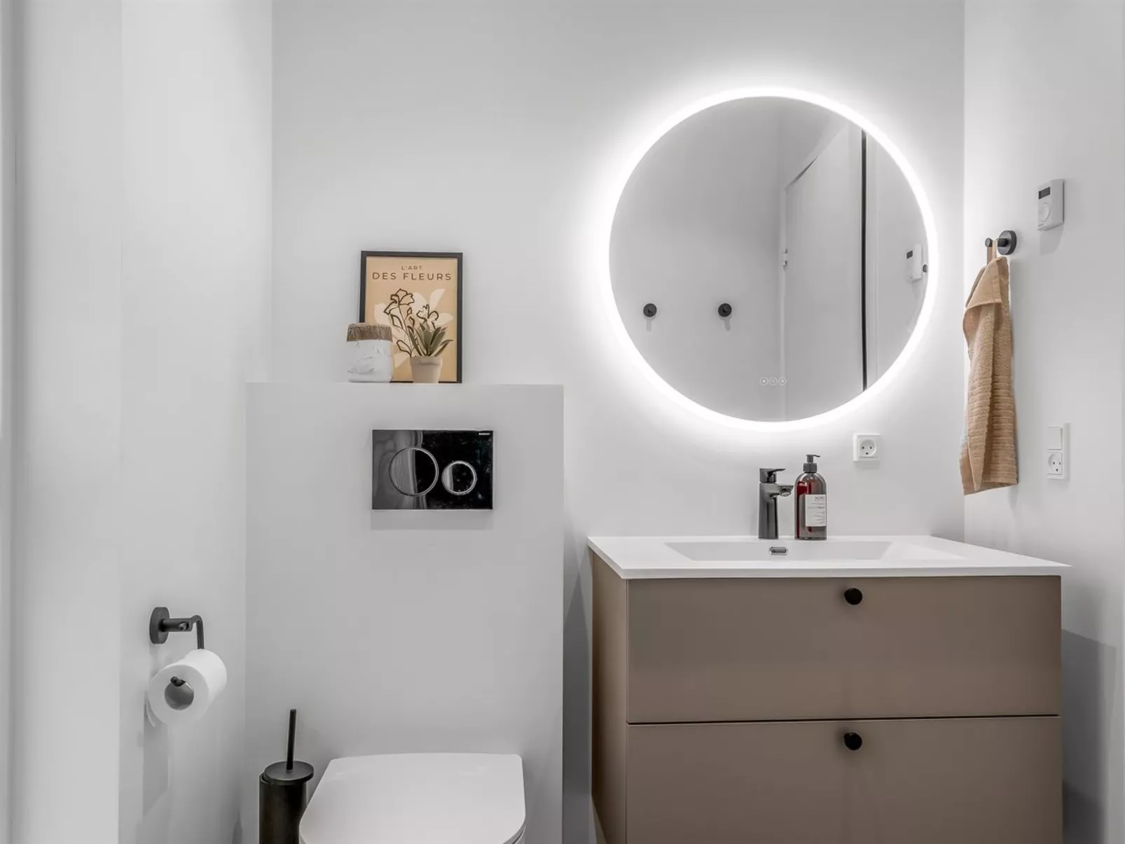 "Barnet" - 180m to the fjord-Inside