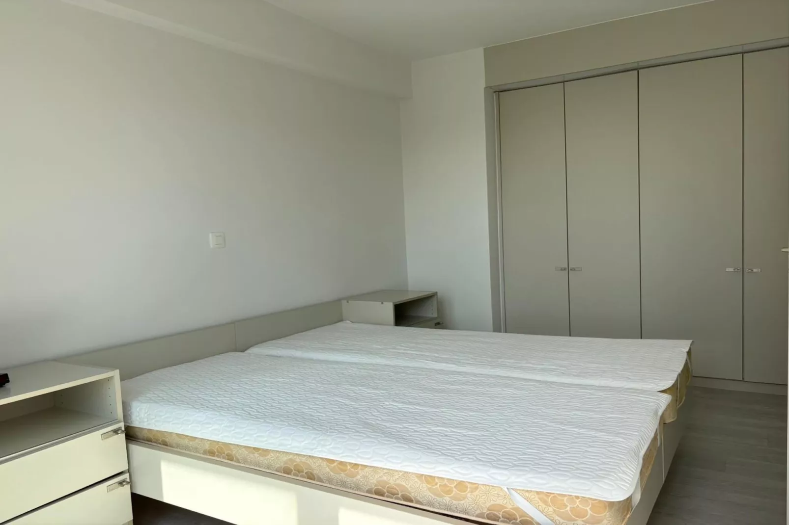 FASHION2 0501-Bedroom