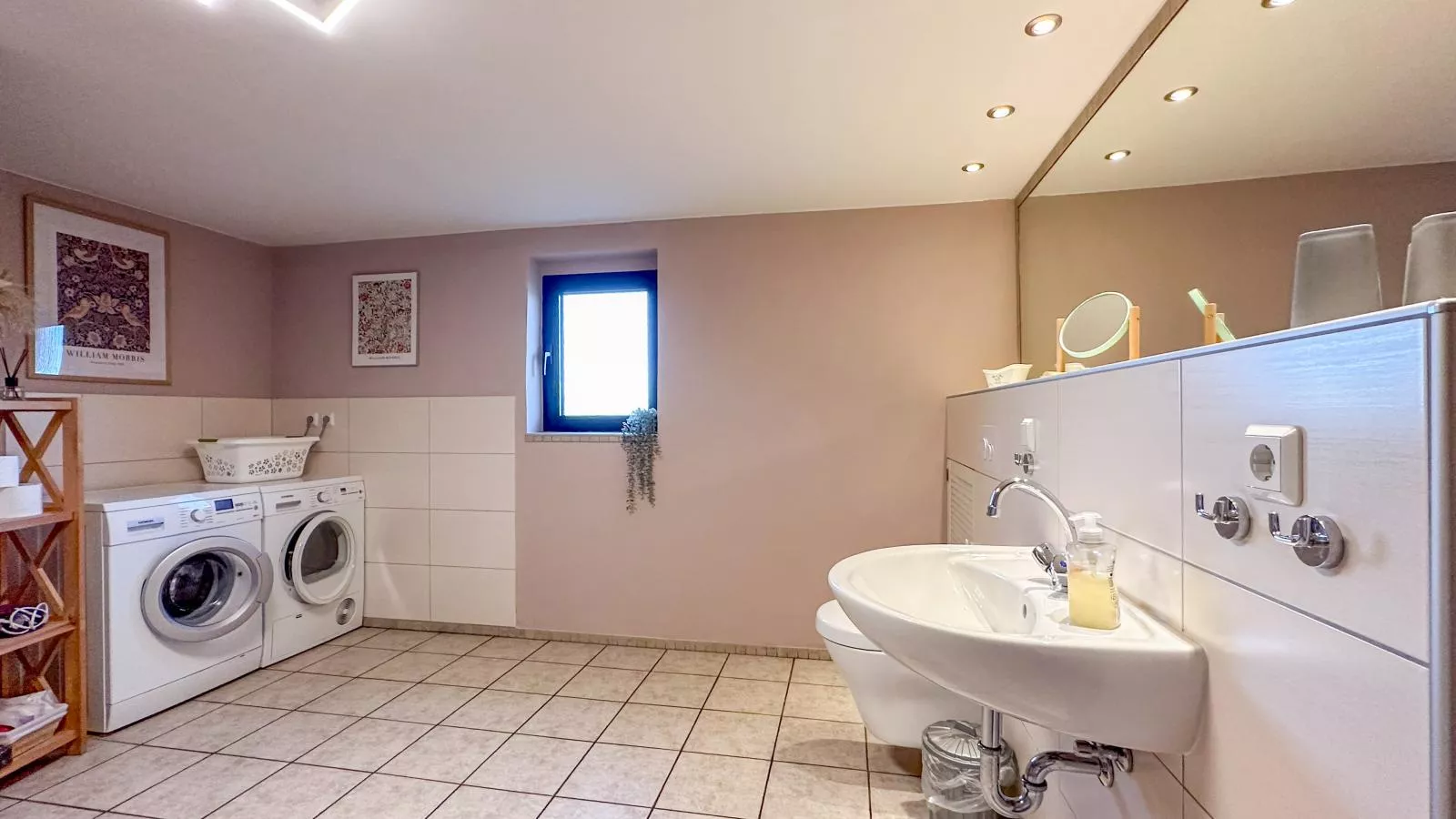 Eifelleben Kleinlangenfeld-Bathroom