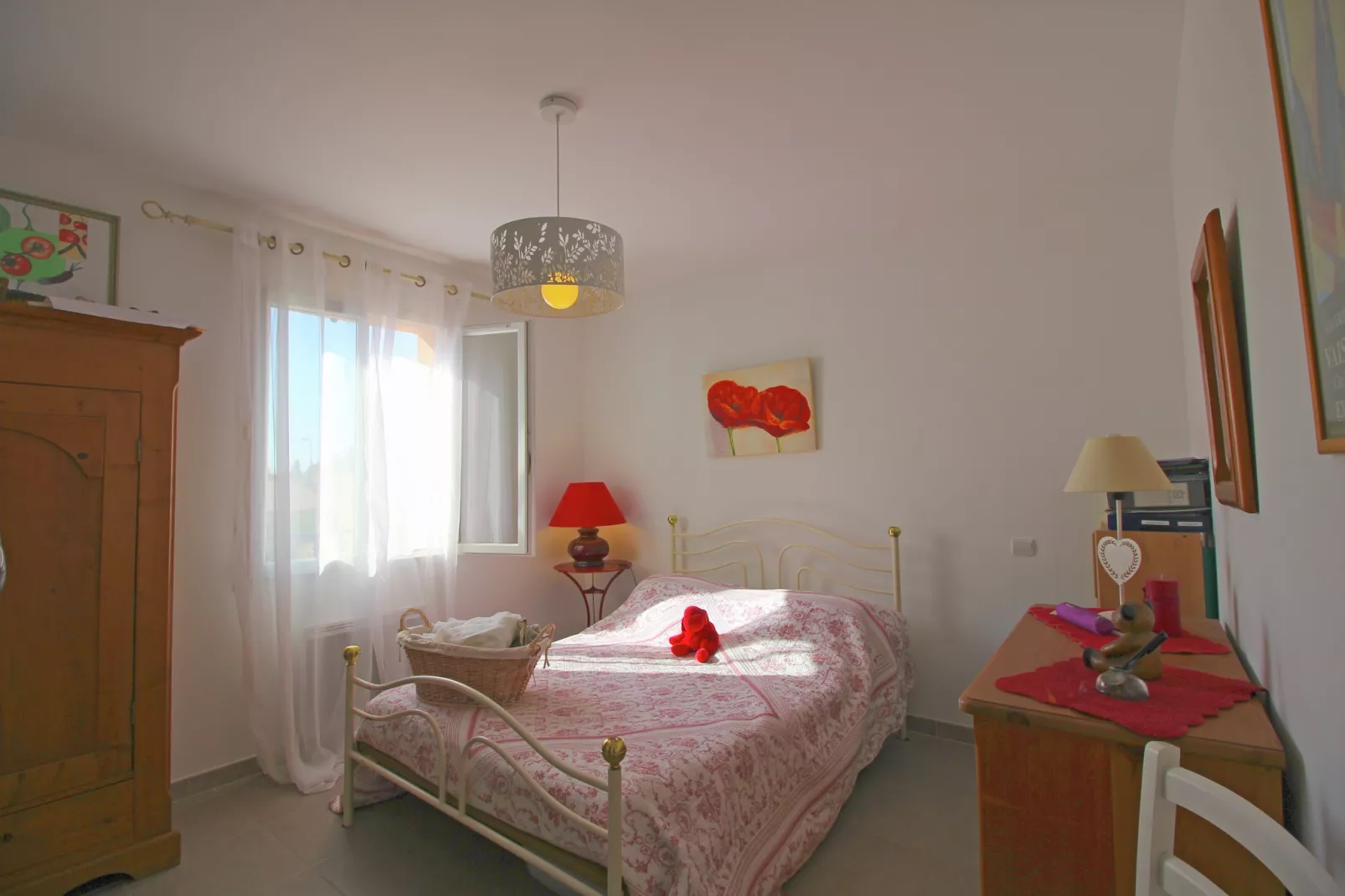 Belle maison de vacances avec piscine privée-Chambre