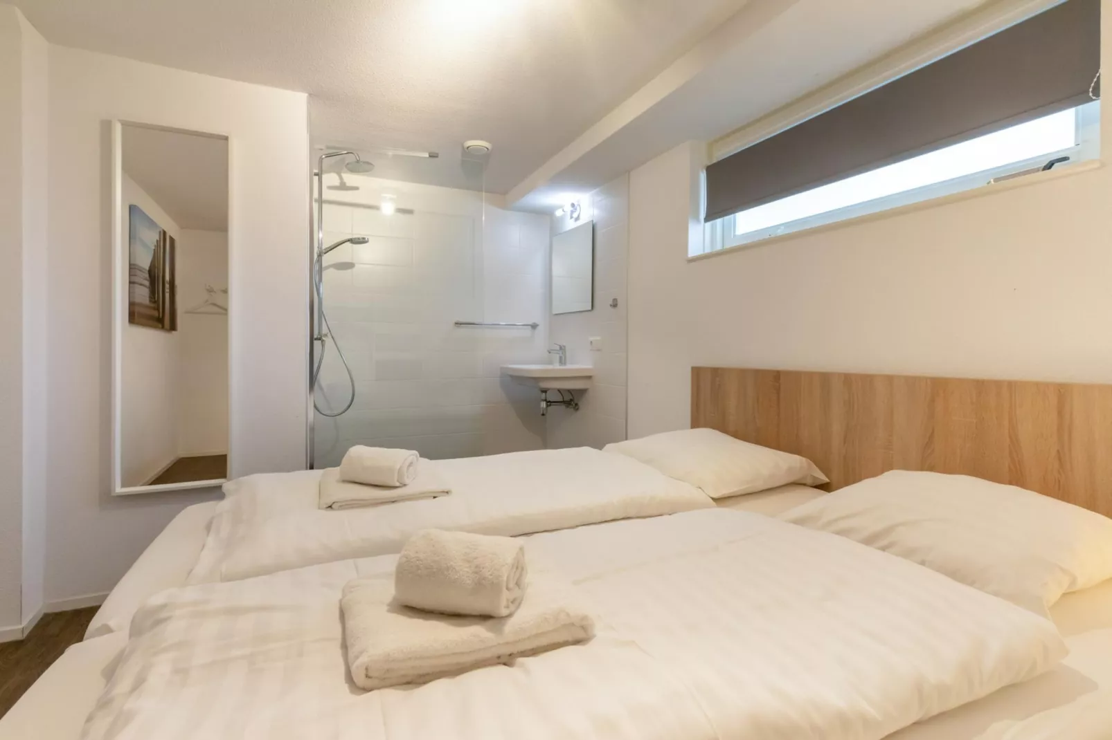 Zonnedorp 23 Zeeland Huis Renesse: Luxury Beach Holiday | Close to North Sea-Chambre