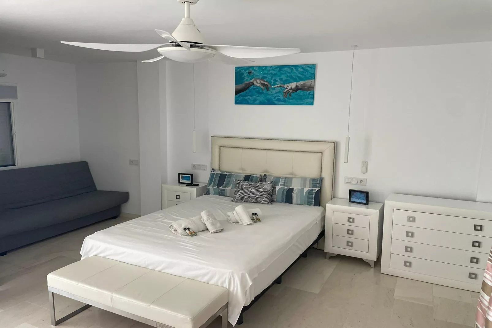 CT 376 - Faro's Calypso Duplex Penthouse - Walking distance to Beach-Bedroom