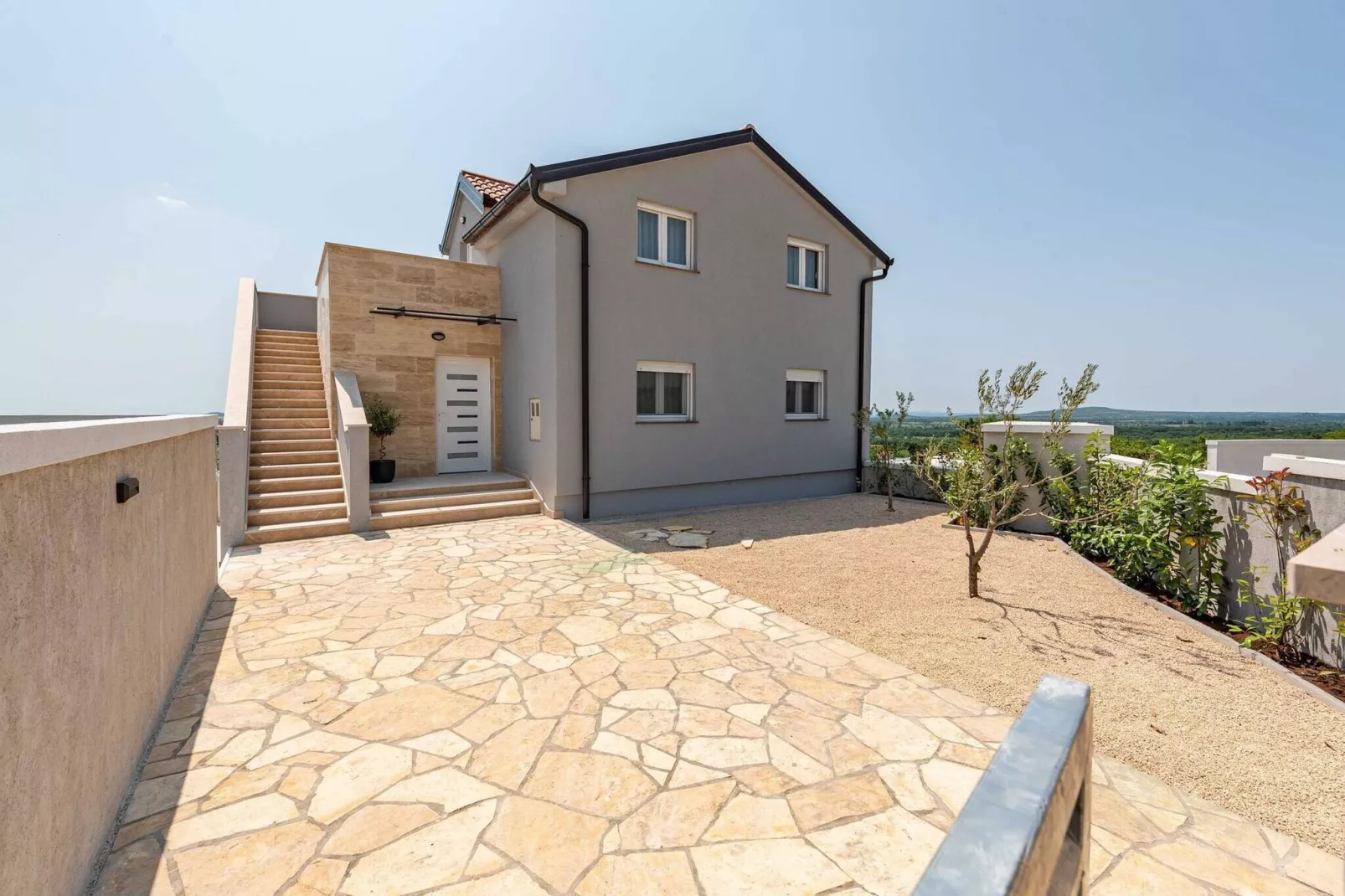 Villa Pezer with heated pool & sauna-Extérieur été