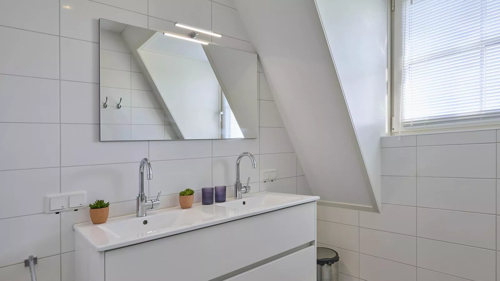 SeaLuxe Suite 27i-Badezimmer