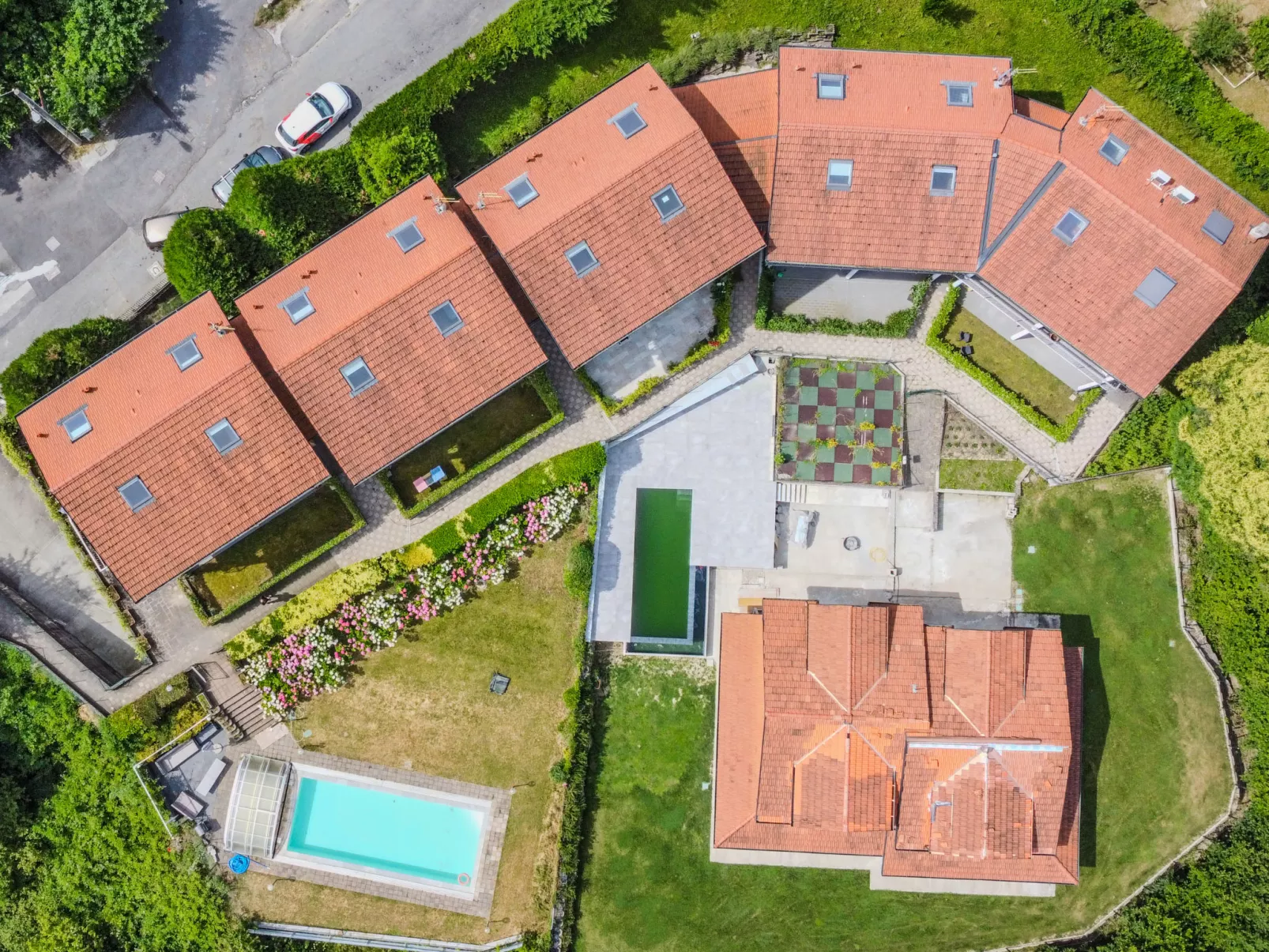 Borgo Castello-Outside