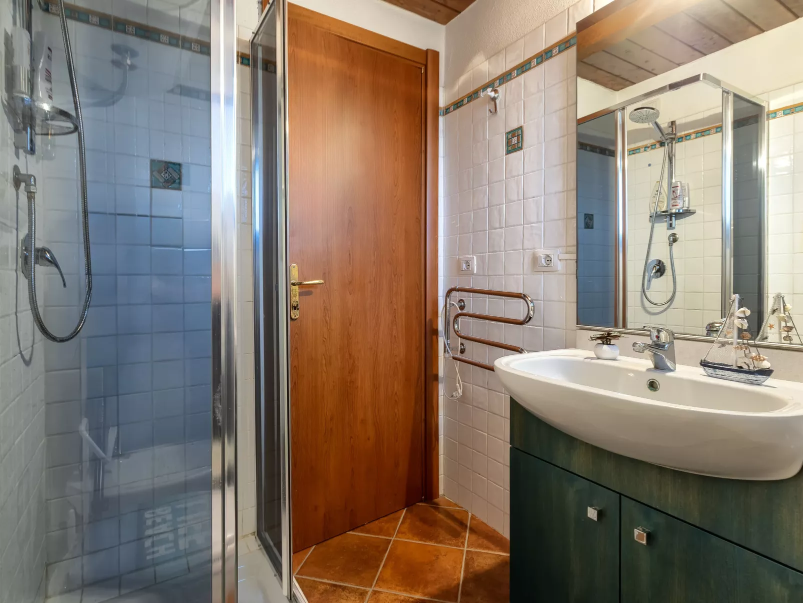 Baia Delle Mimose-Drinnen