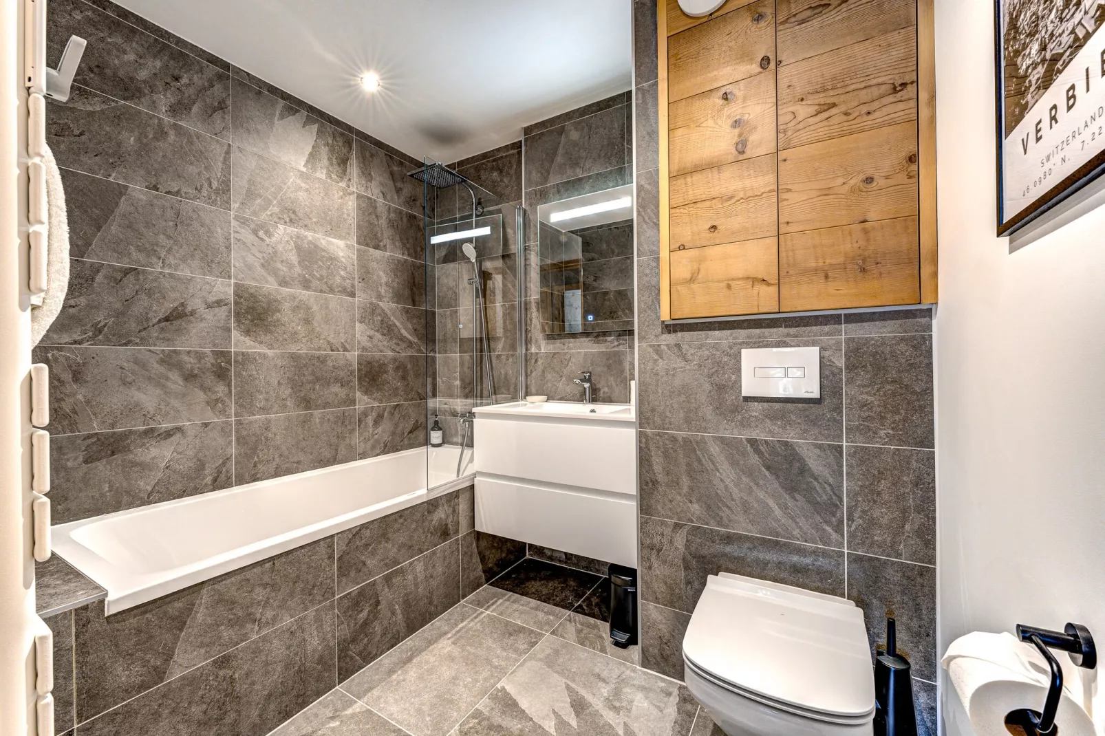 Blanc Mont Blanc 303-Badezimmer