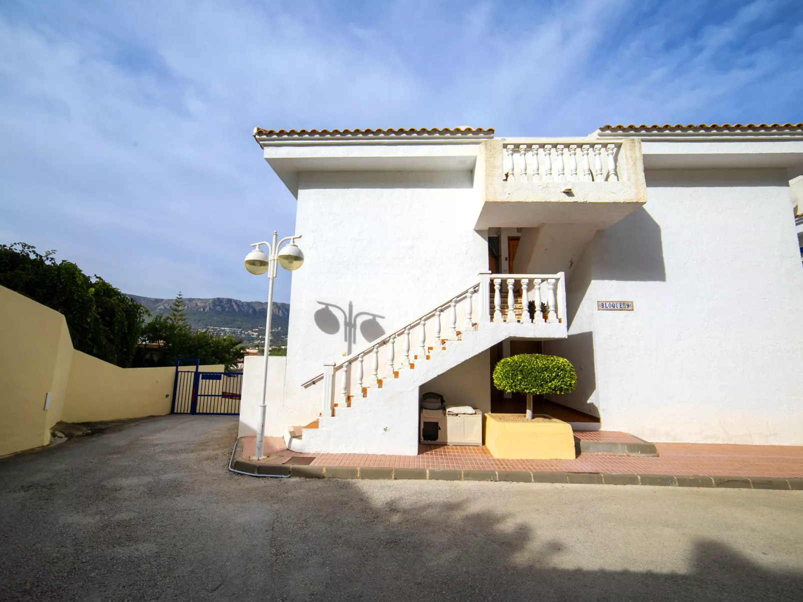 Pueblo Casanova-Dehors