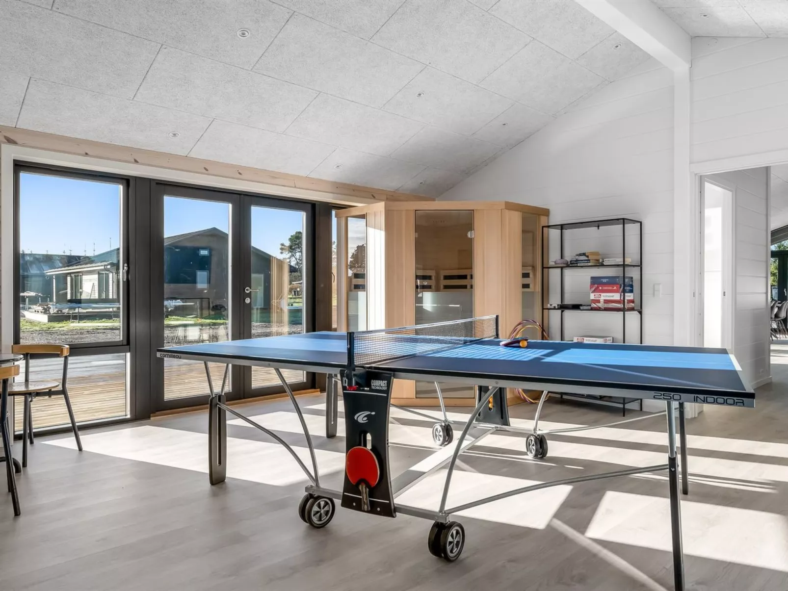 "Daren" - 700m from the sea-Drinnen