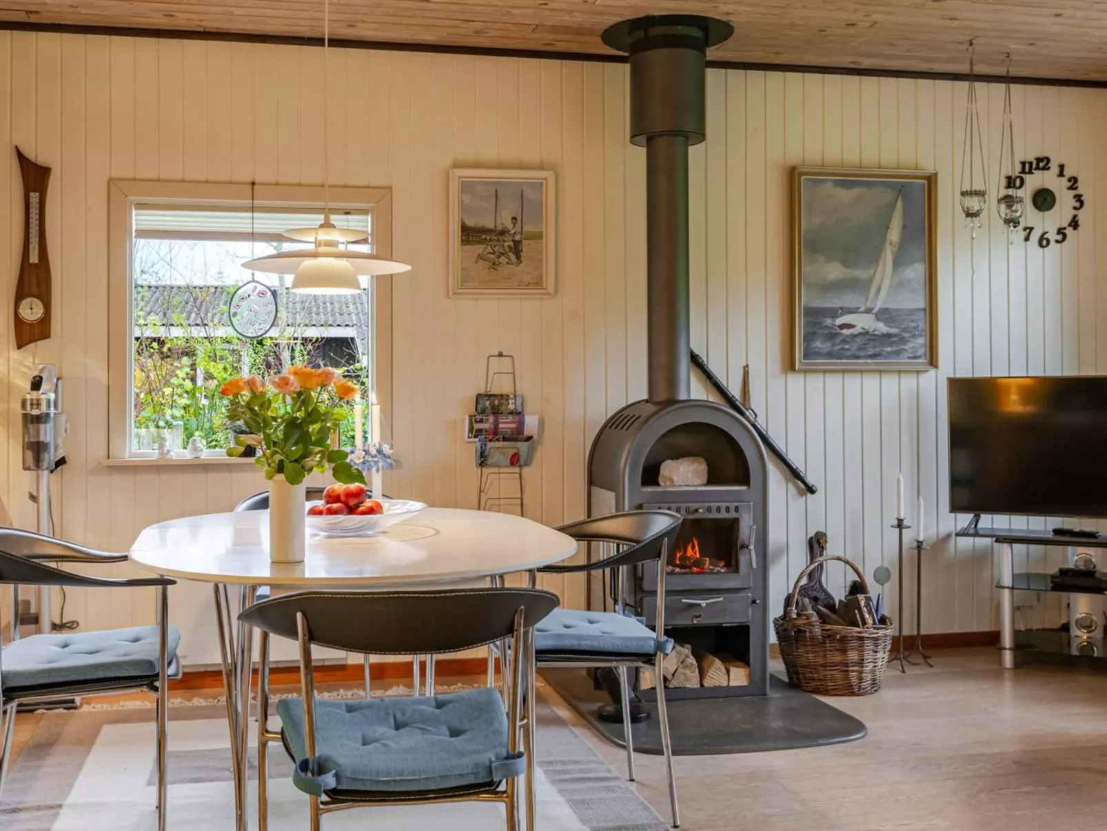 "Mika" - 300m from the sea-Inside