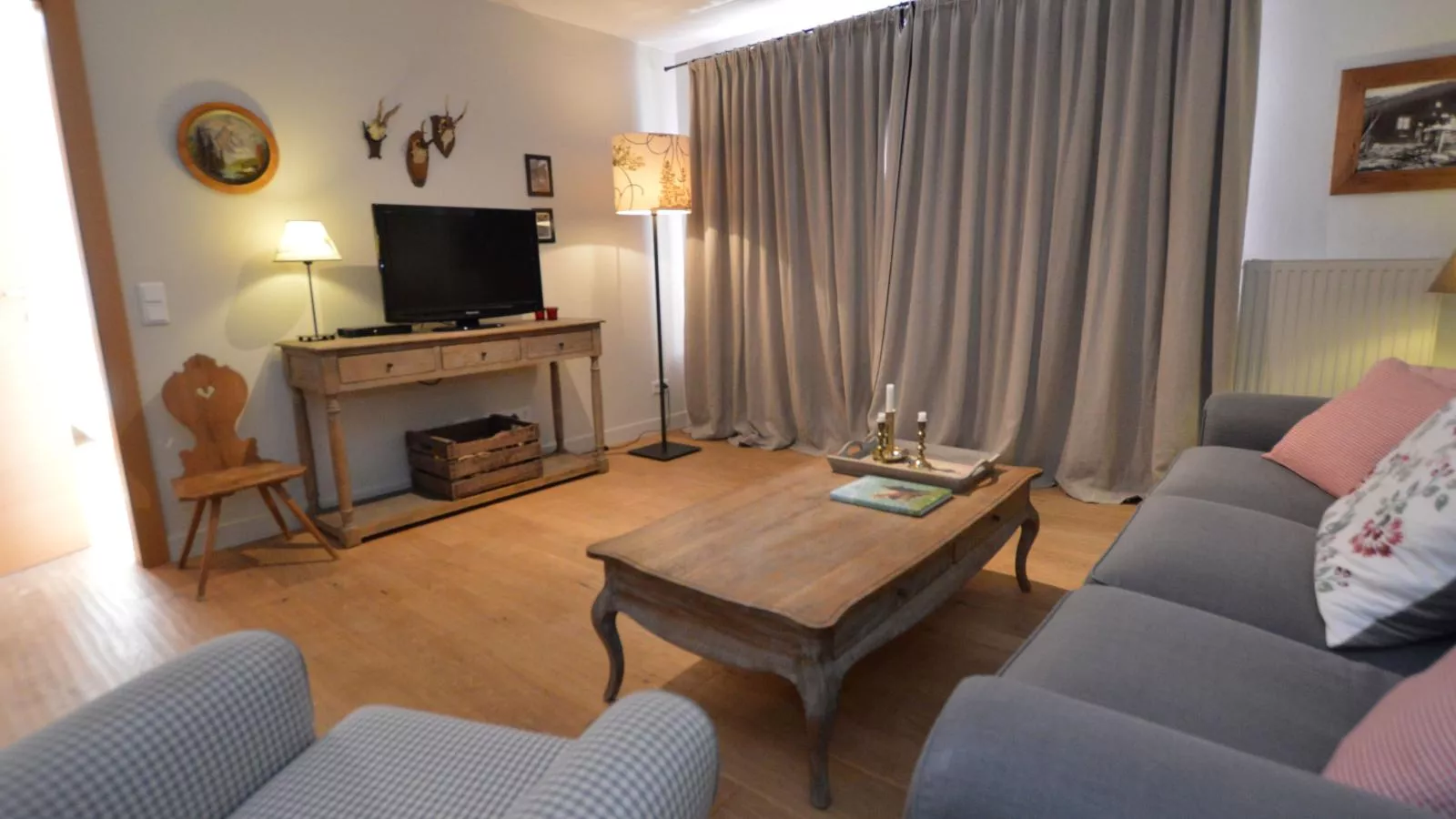 Kirchenstüberl-Wohnzimmer